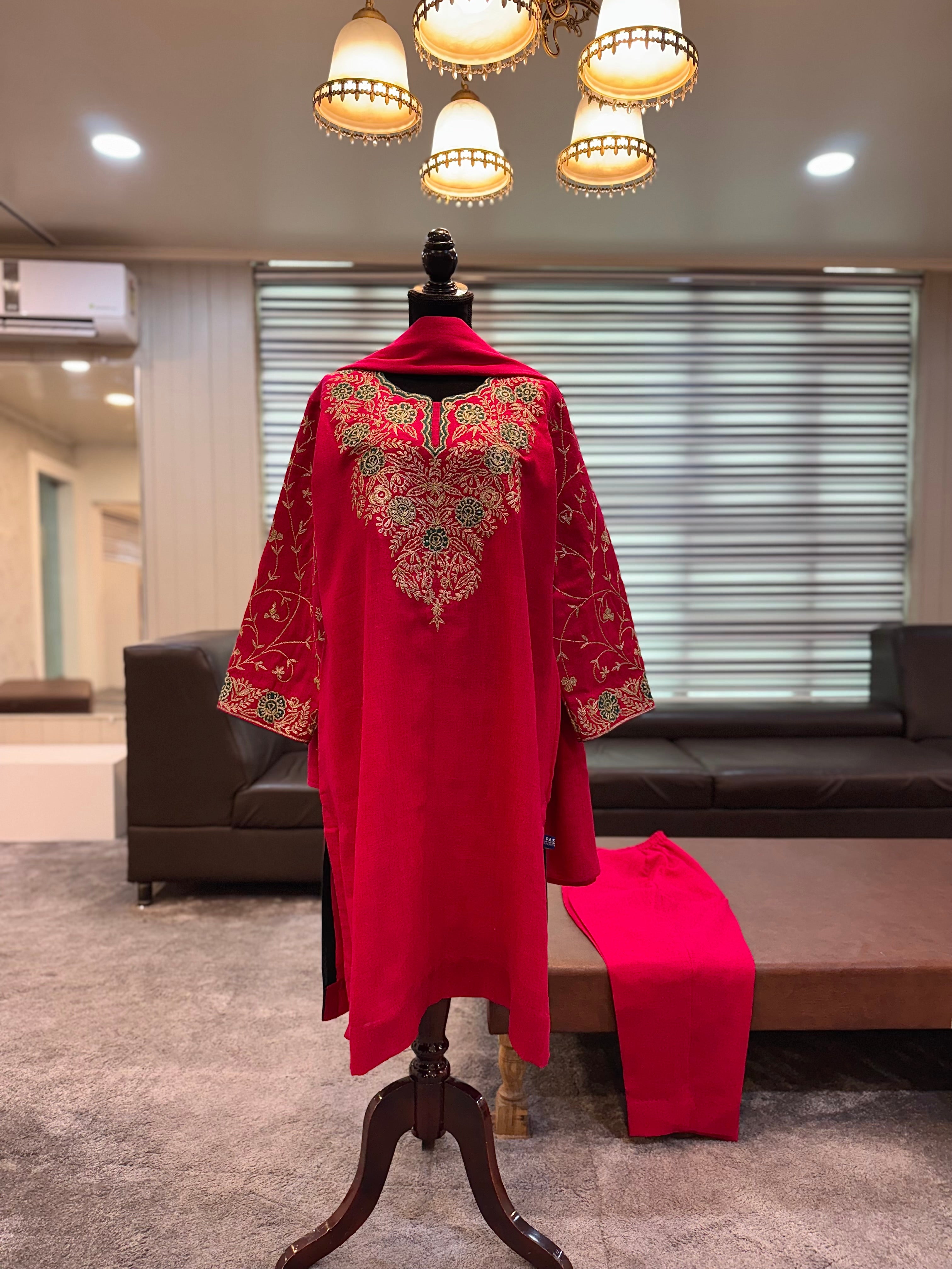 Purepashmina blend 3 piece pheran set pwb576