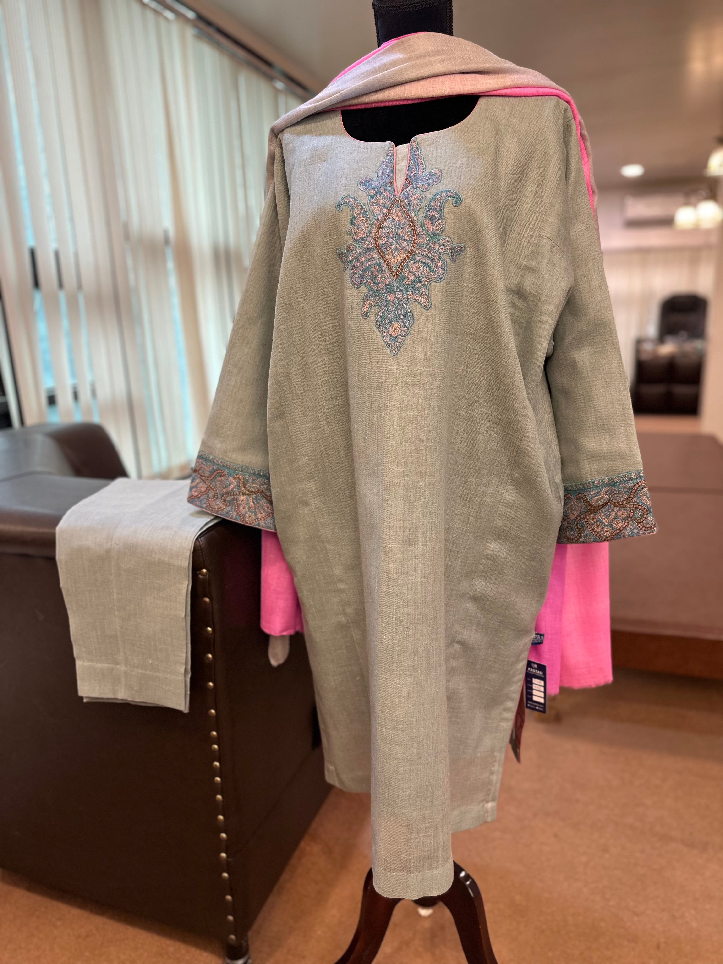 Purepashmina blend pheran set pwb436