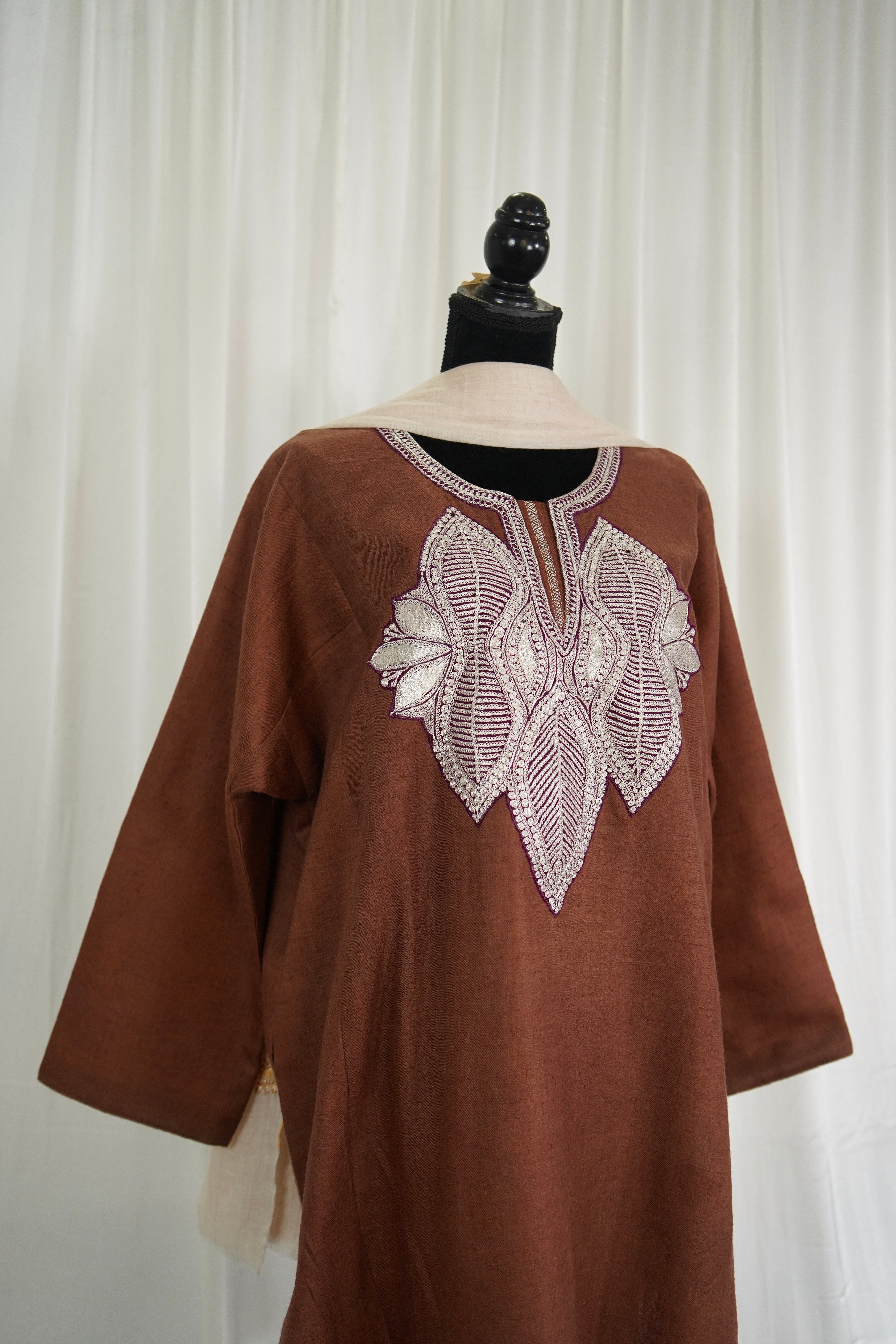 Handtilla Purepashmina blend pheran set pwb479