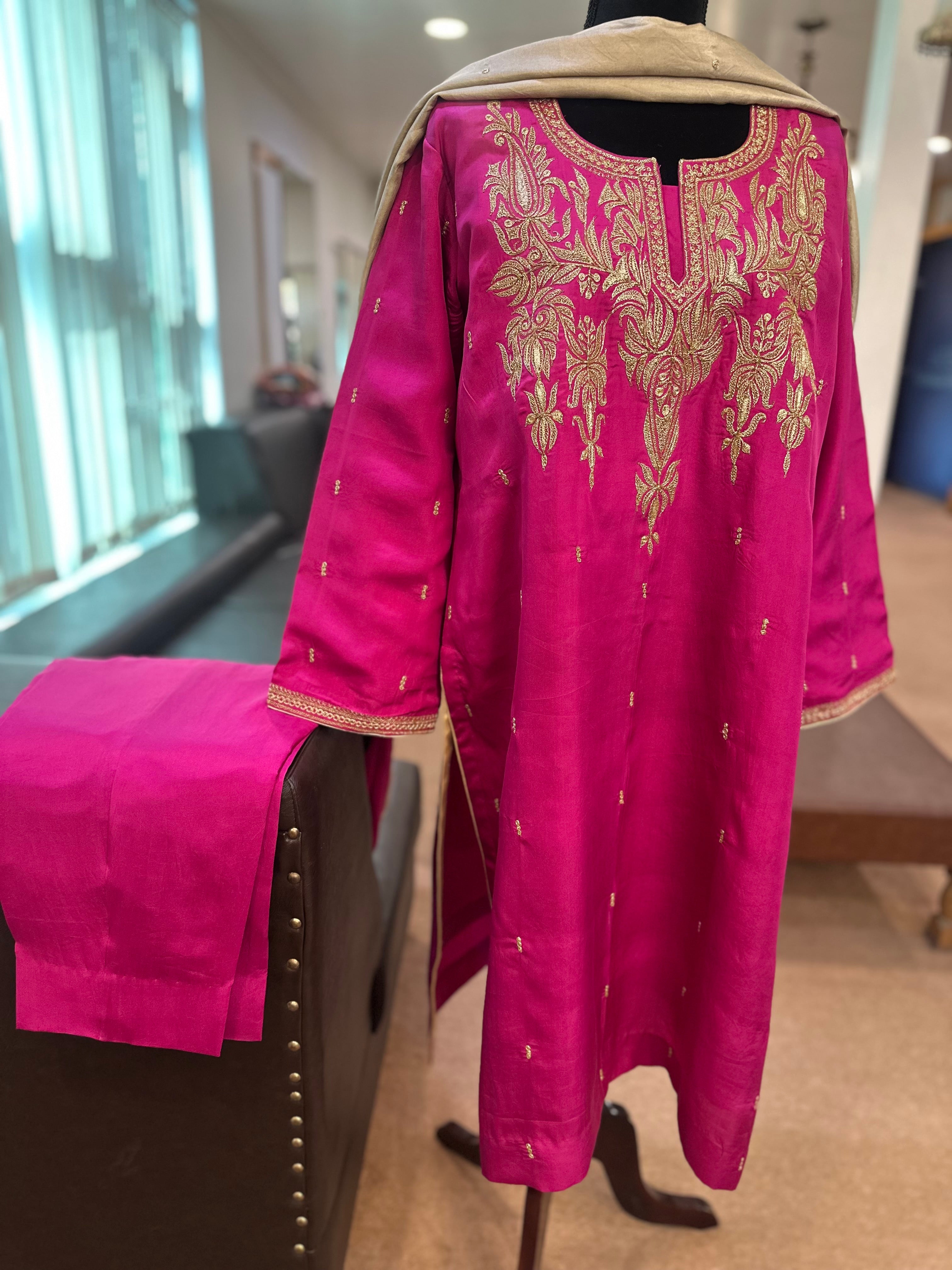 Puresilk 3 piece suit mtks834