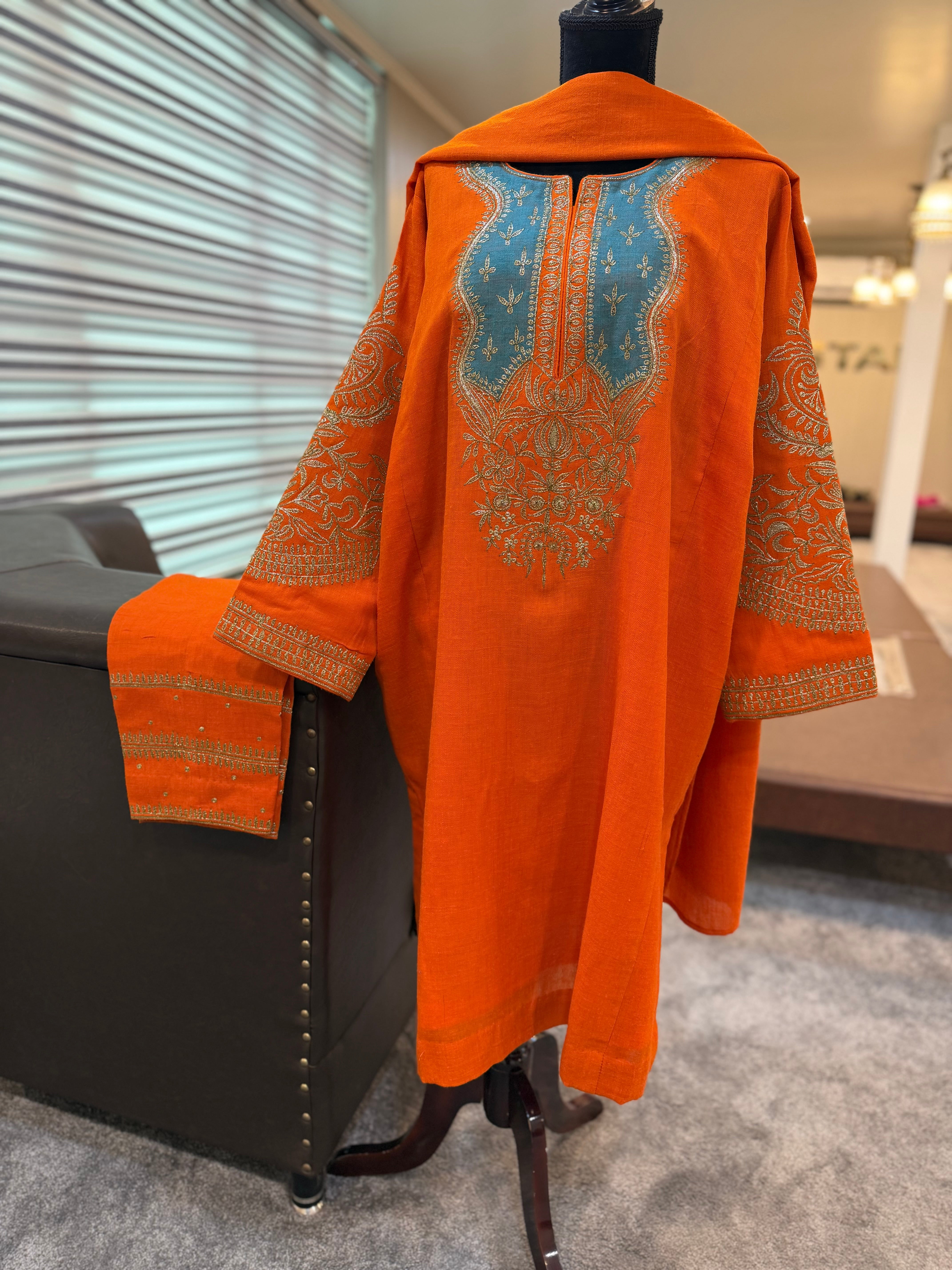 Purepashmina blend 3 piece pheran set