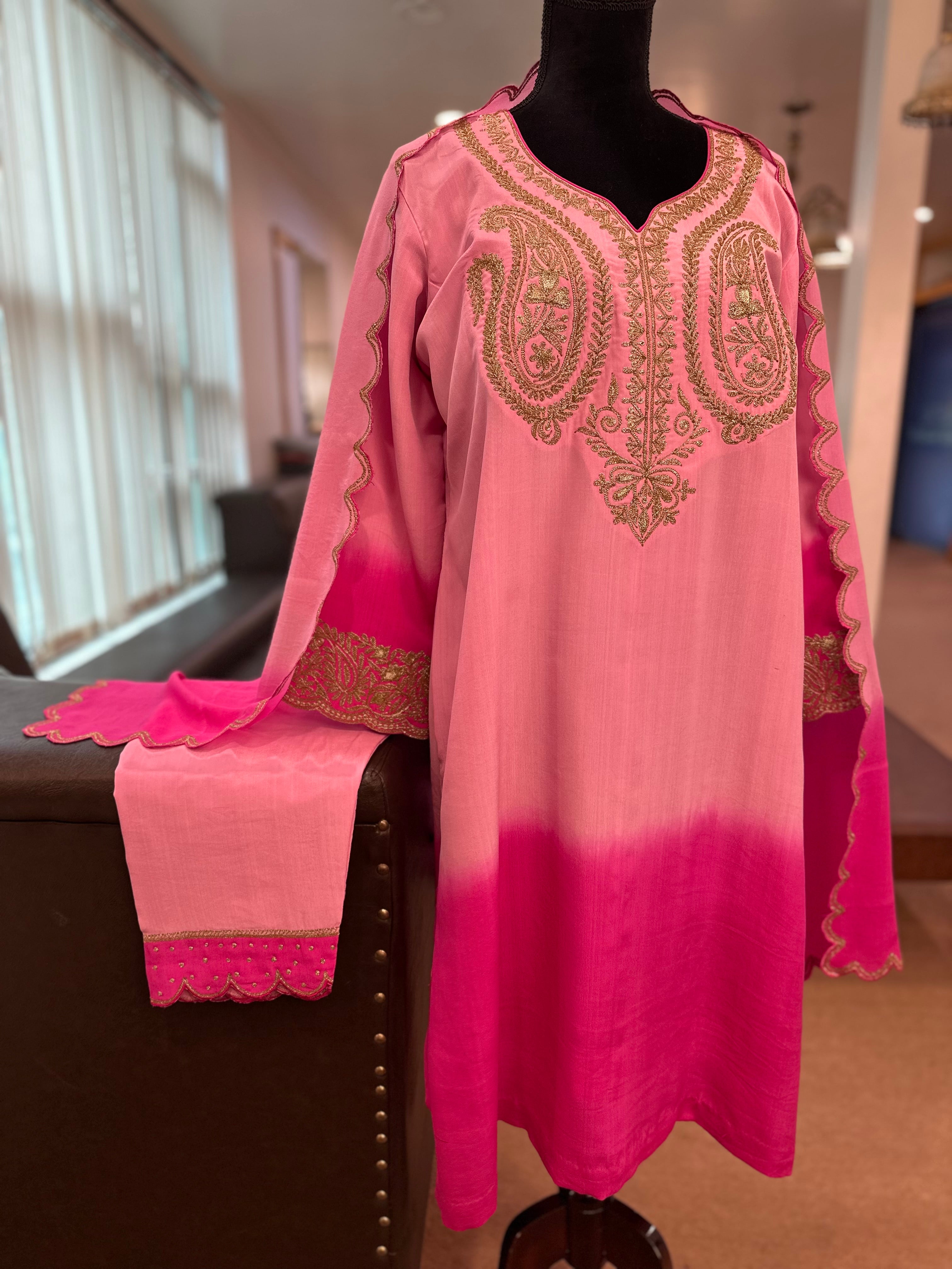 Purecrepe 3 piece tillawork suit mtks799