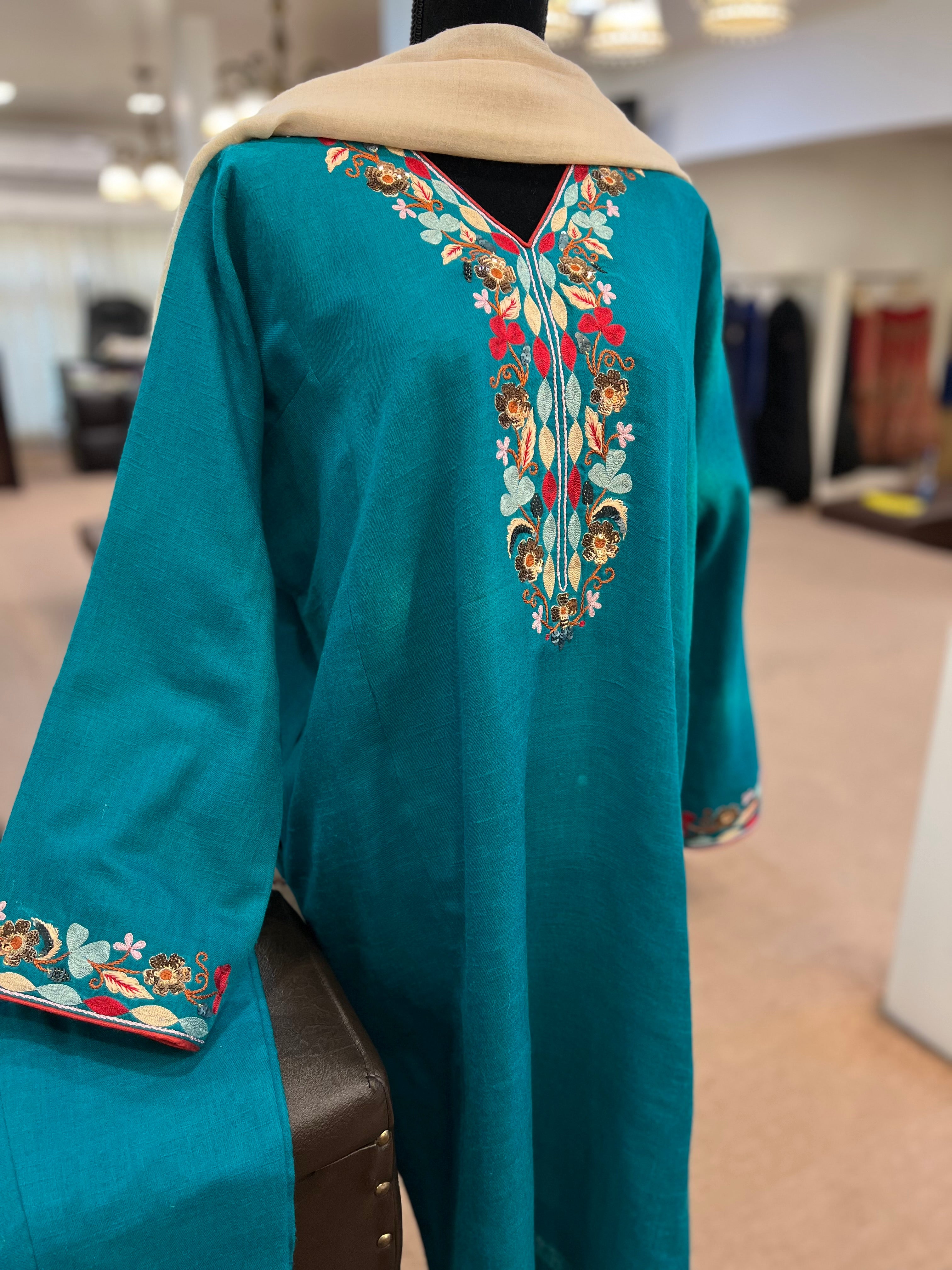 Pure pashmina blend hand embroidered pheran set 2pc pwb477