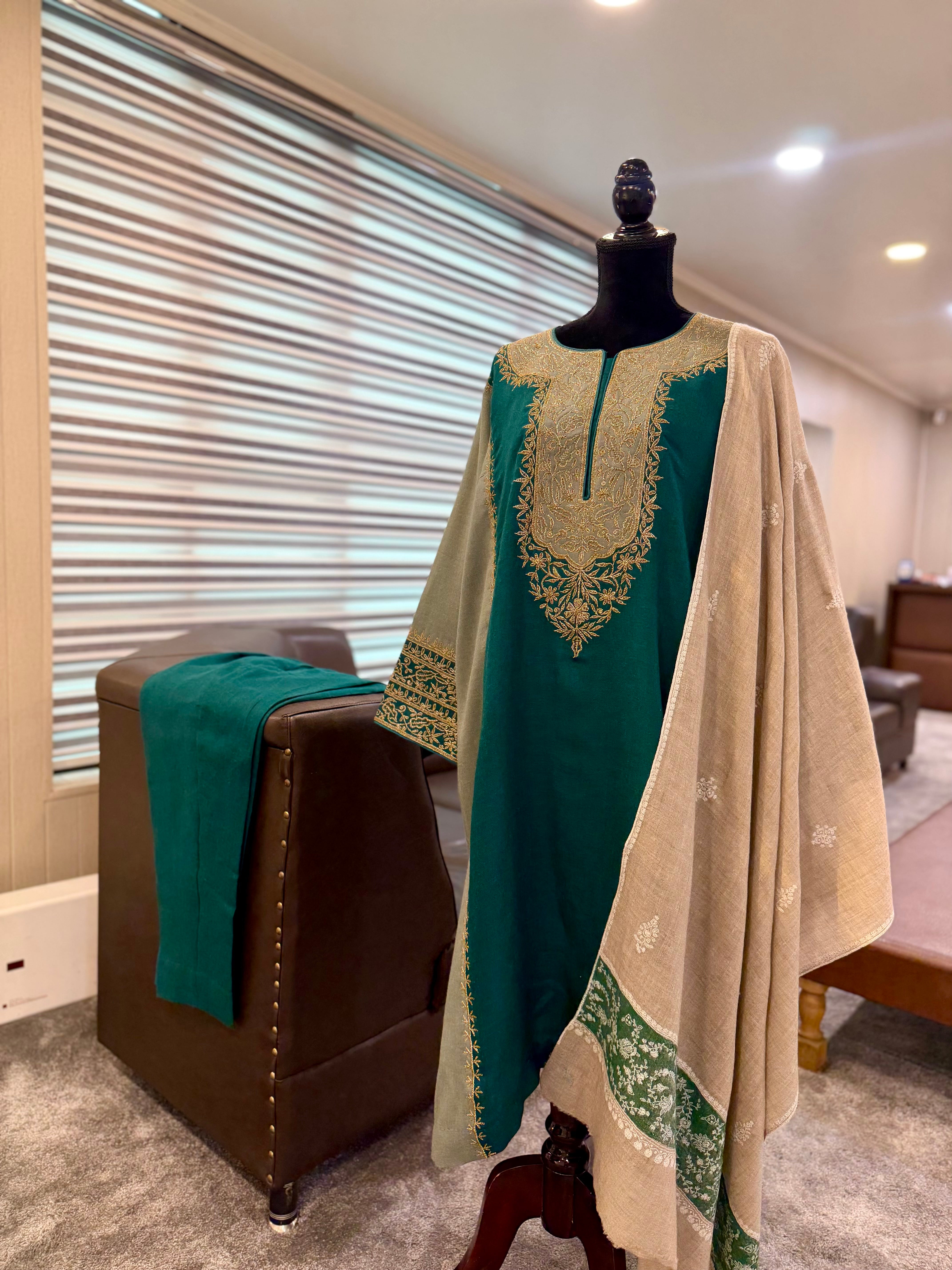 Purepashmina blend 2 piece pwb534