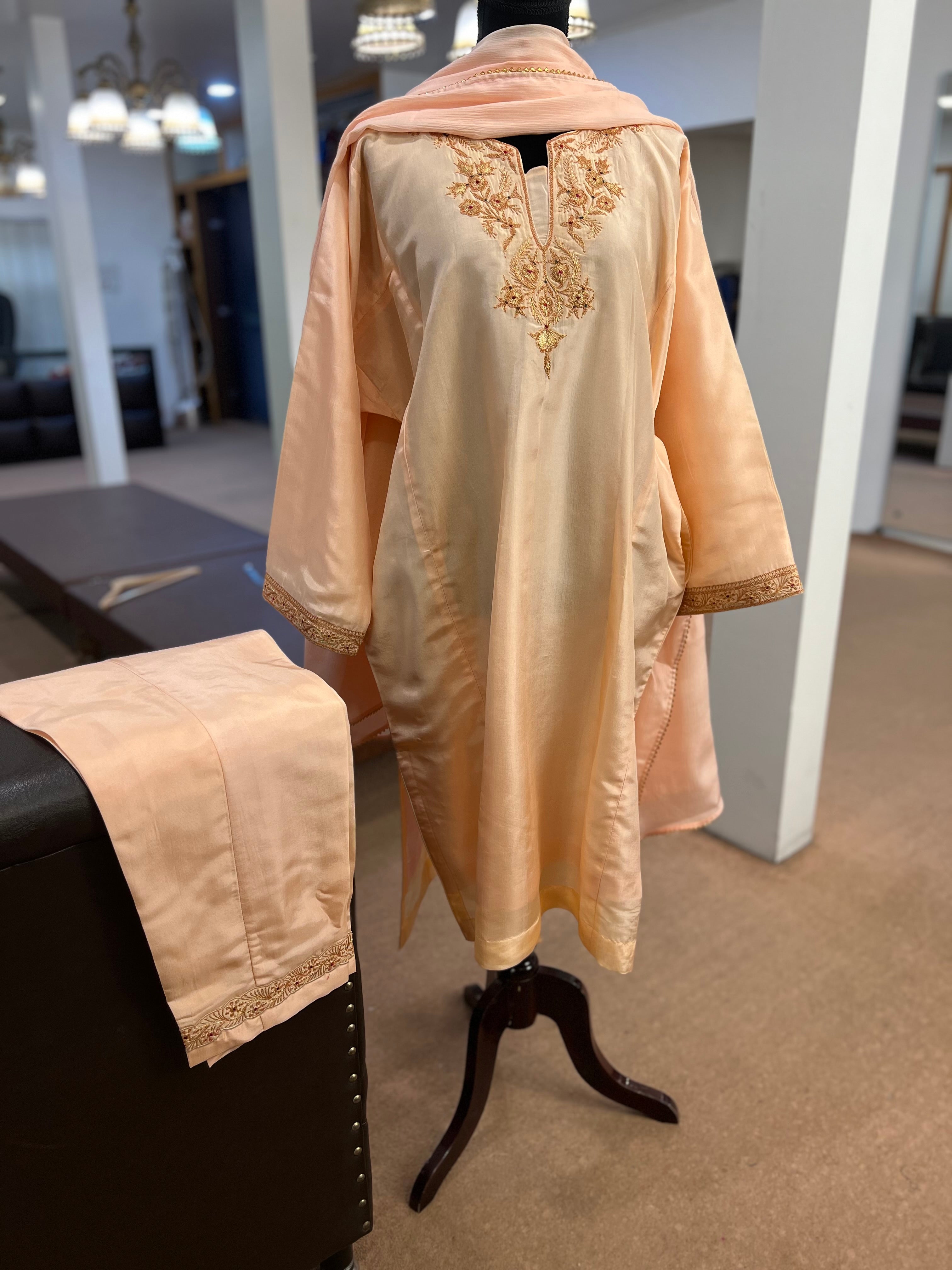 Tilla pheran set 3pc stitched mtks700