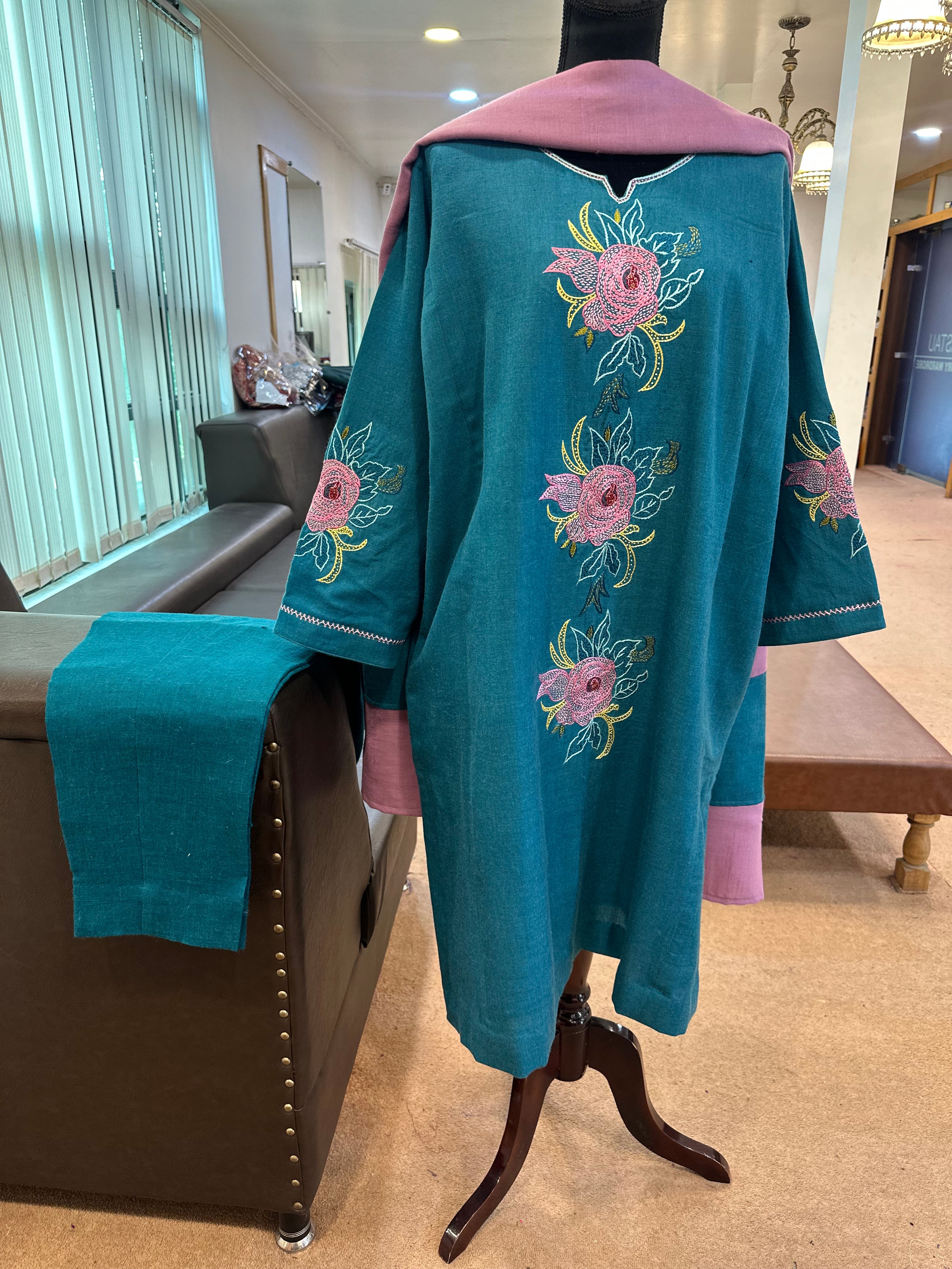 Purepashmina blend 3 piece pheran set pwb493