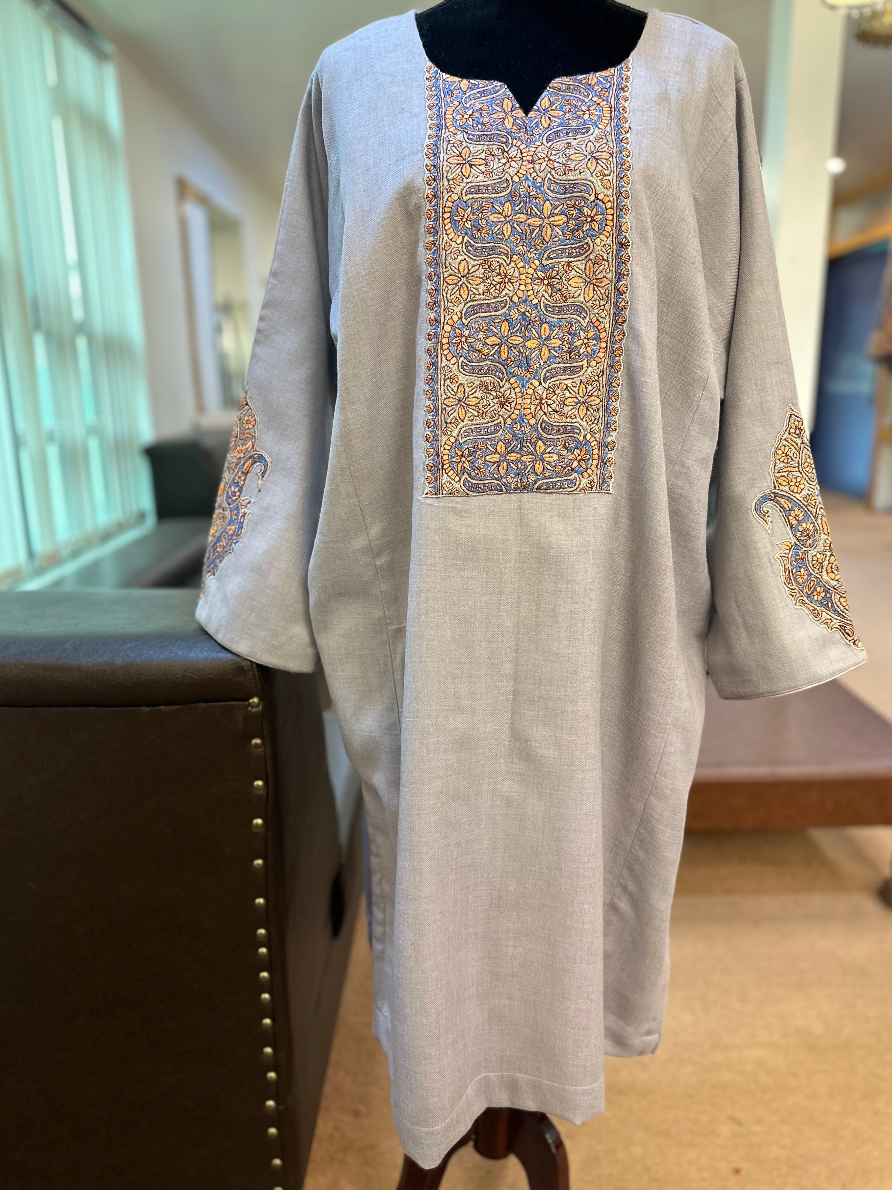 Hand sozni pure pashmina blend pheran pwb294