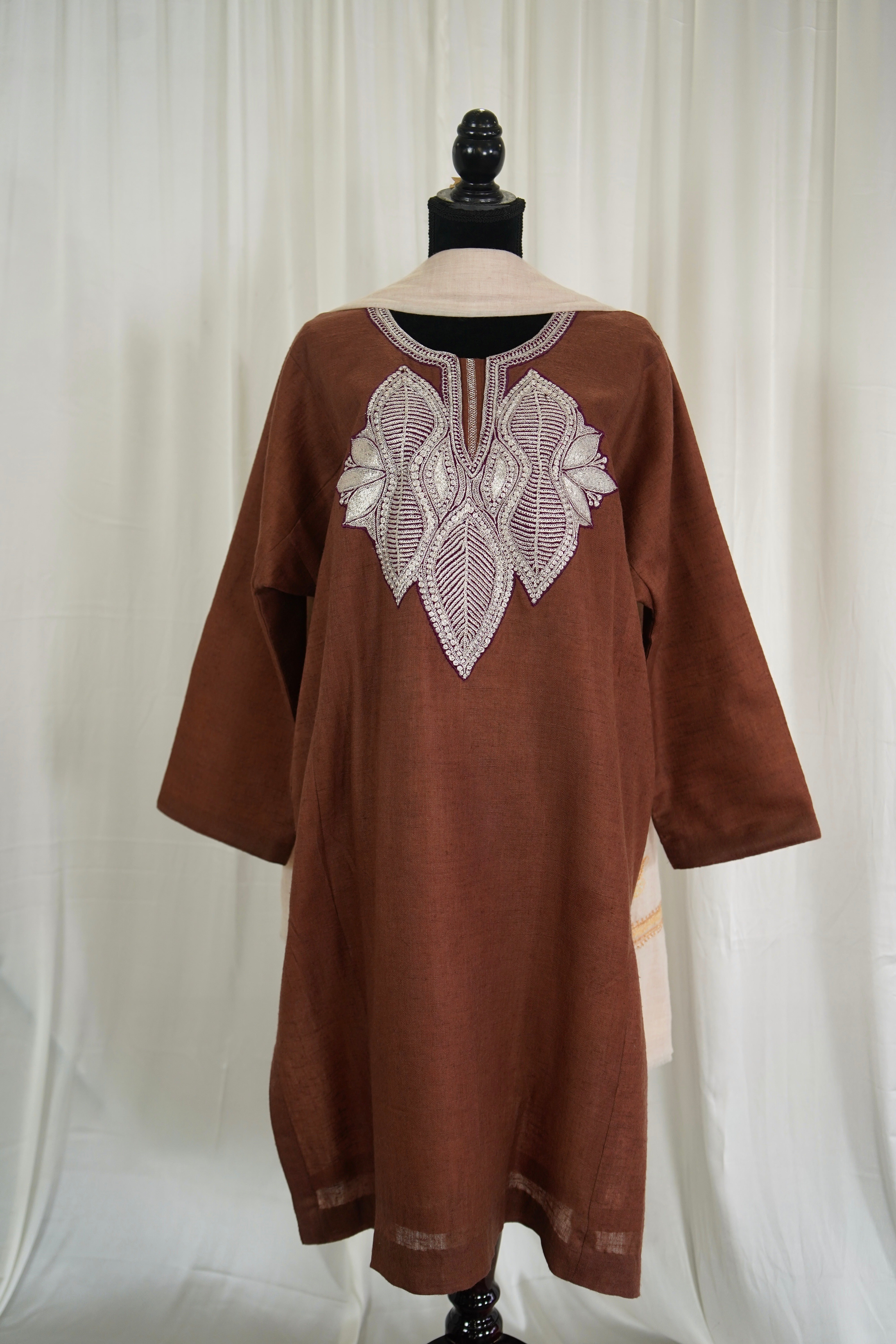 Handtilla Purepashmina blend pheran set pwb479