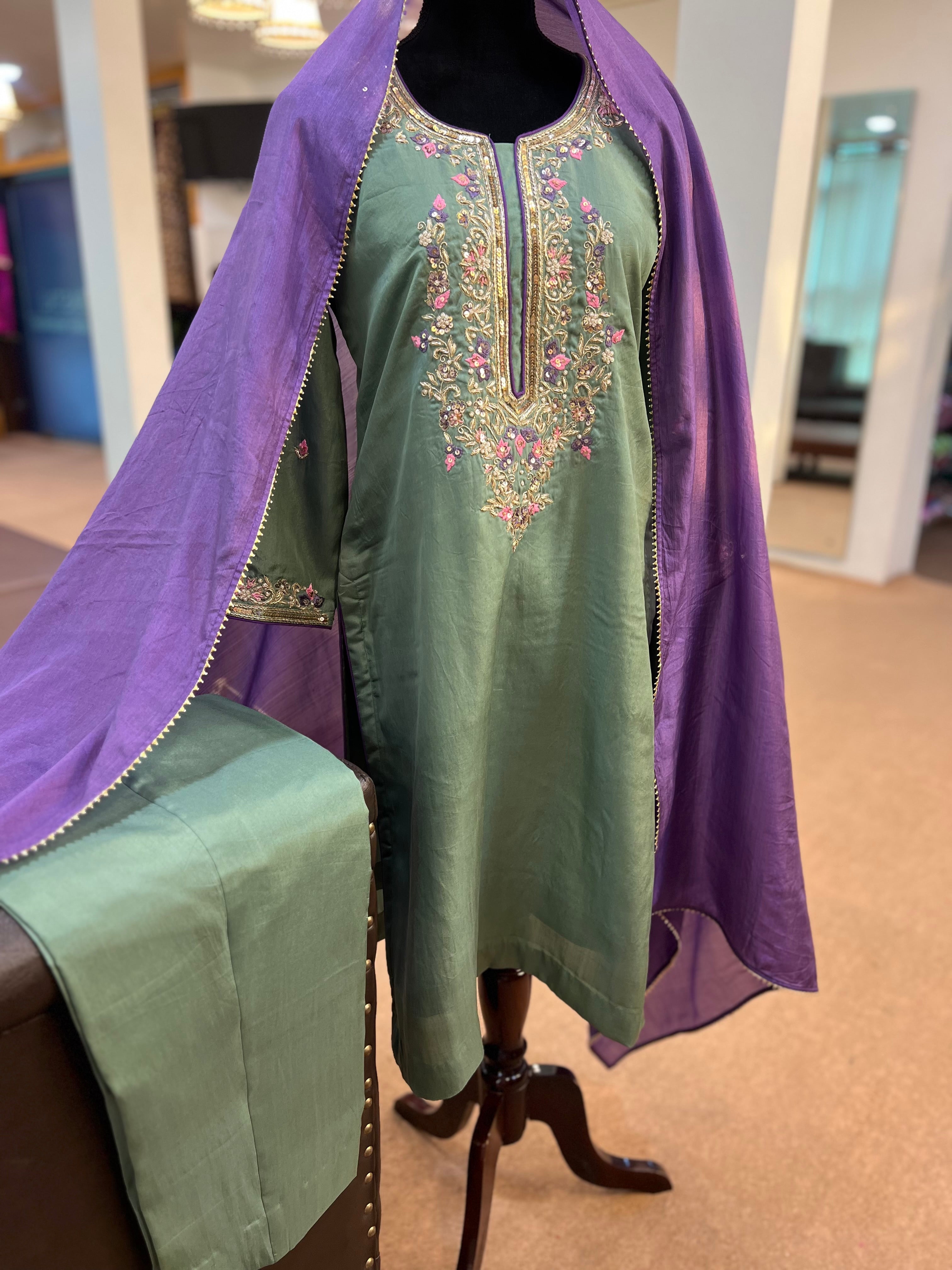 Pure silk hand embroidered 3pc kurta set