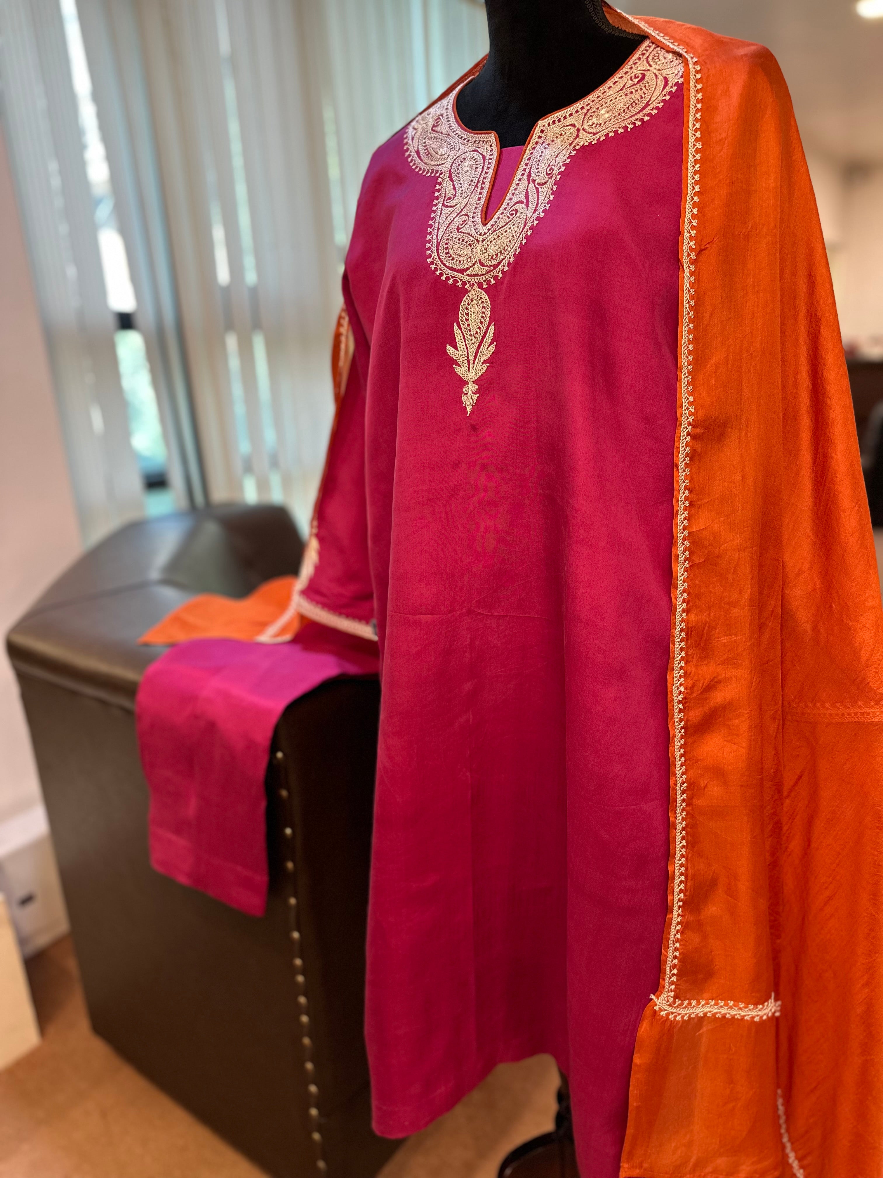 Puresilk handtilla suit 3 piece