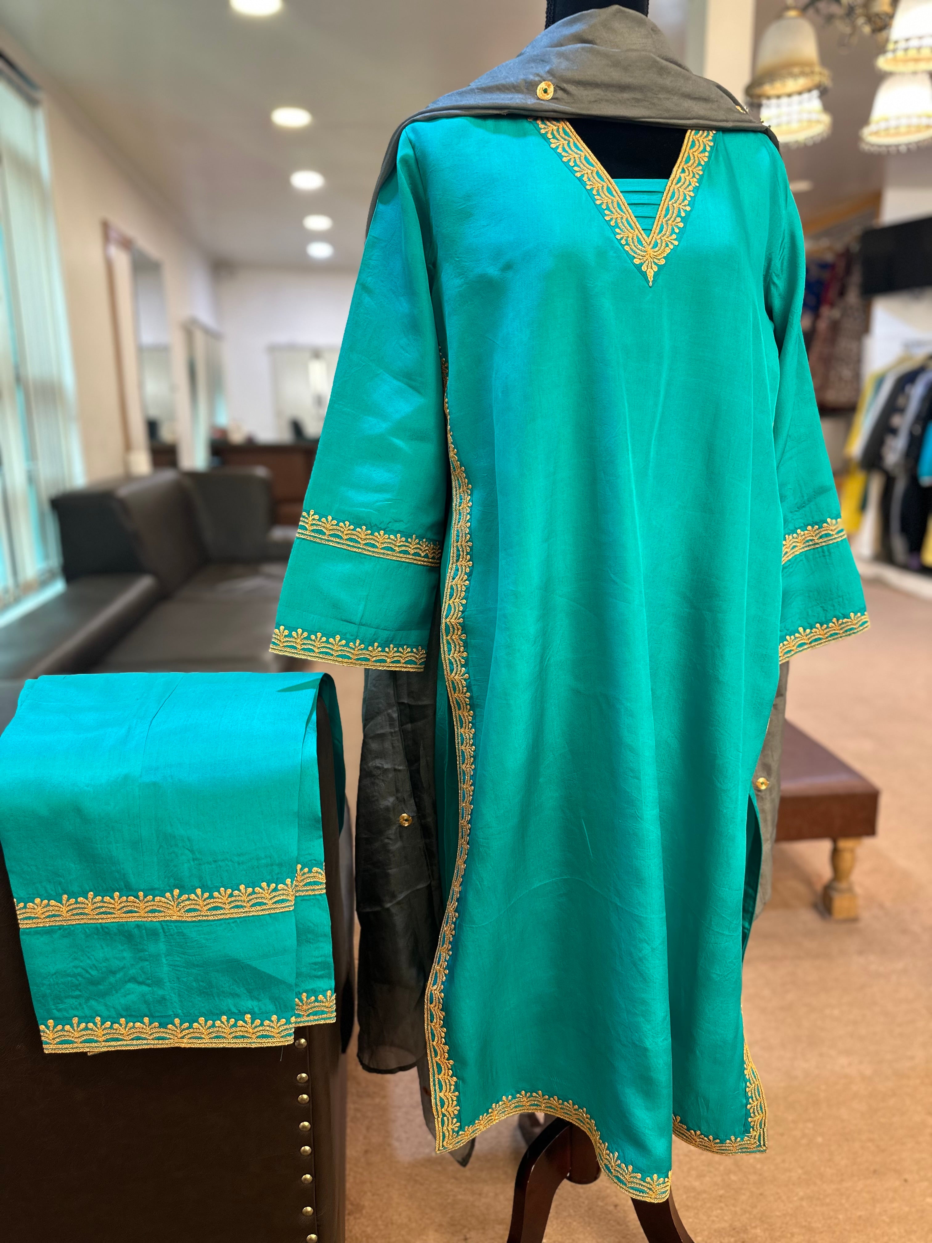 Pure silk tilla suit 3 piece mtks710