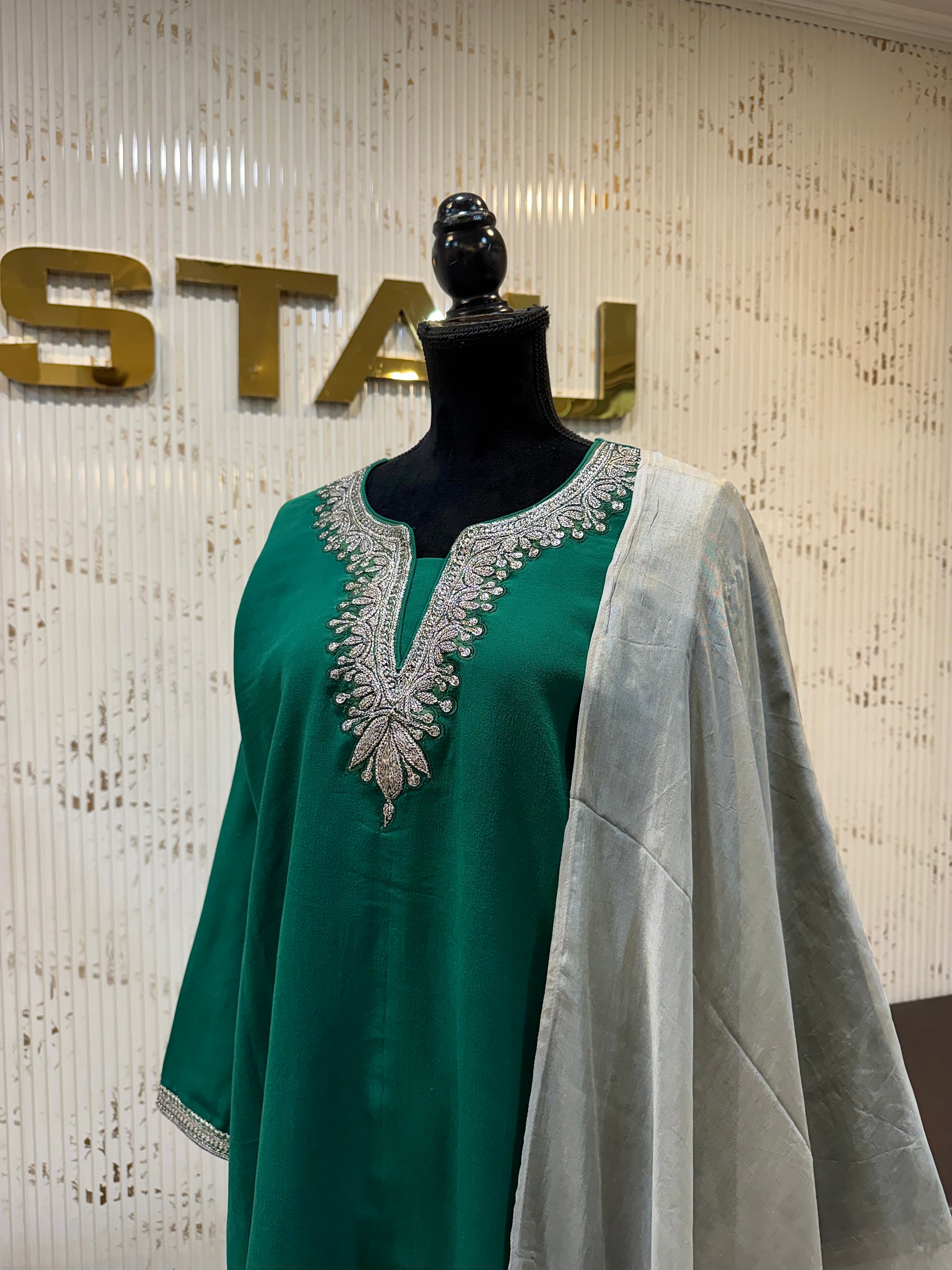 Handtilla kurta set mtks875