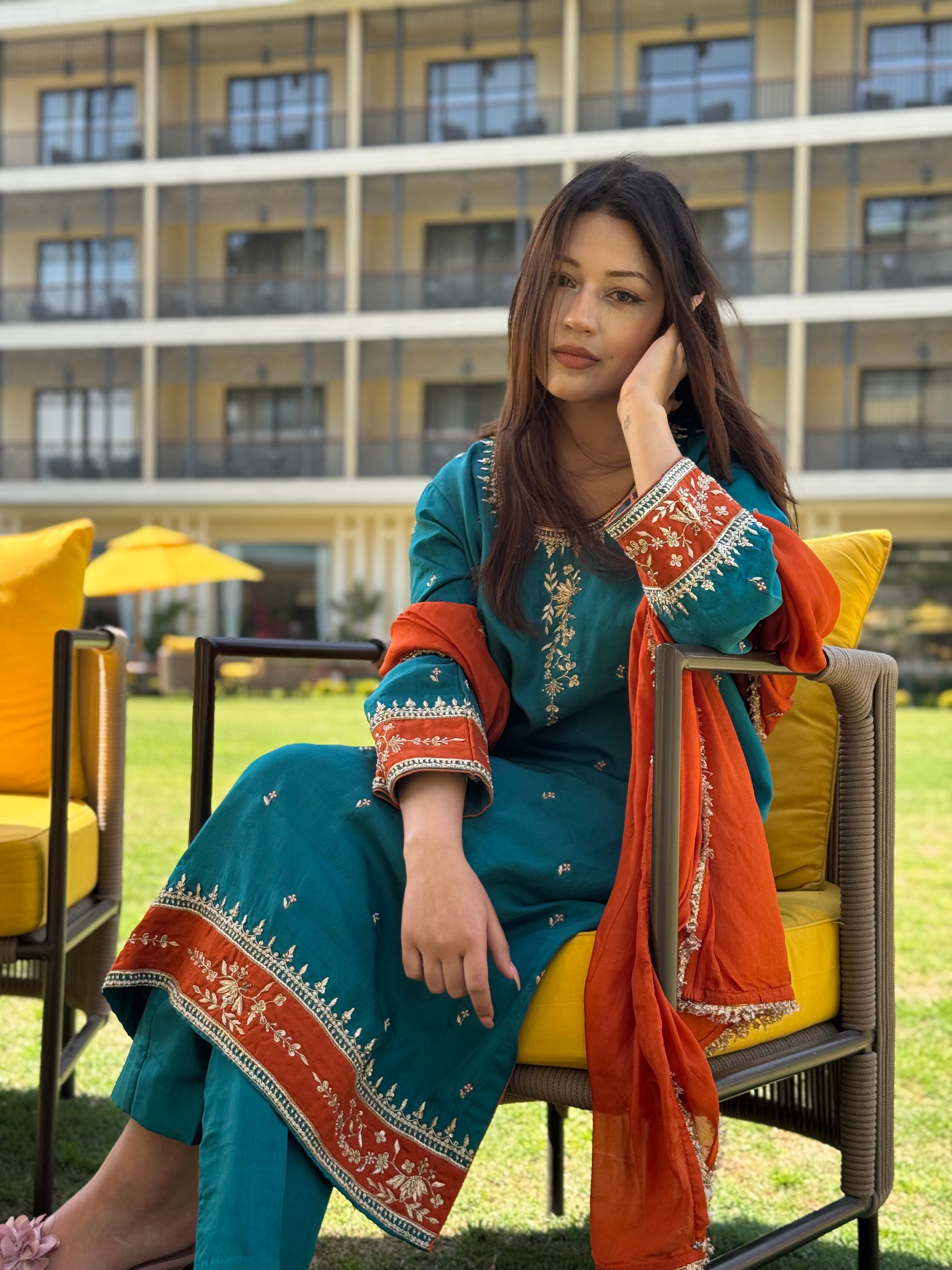 Pure Silk Blue&Rust 3pc Suit(Pbks136)