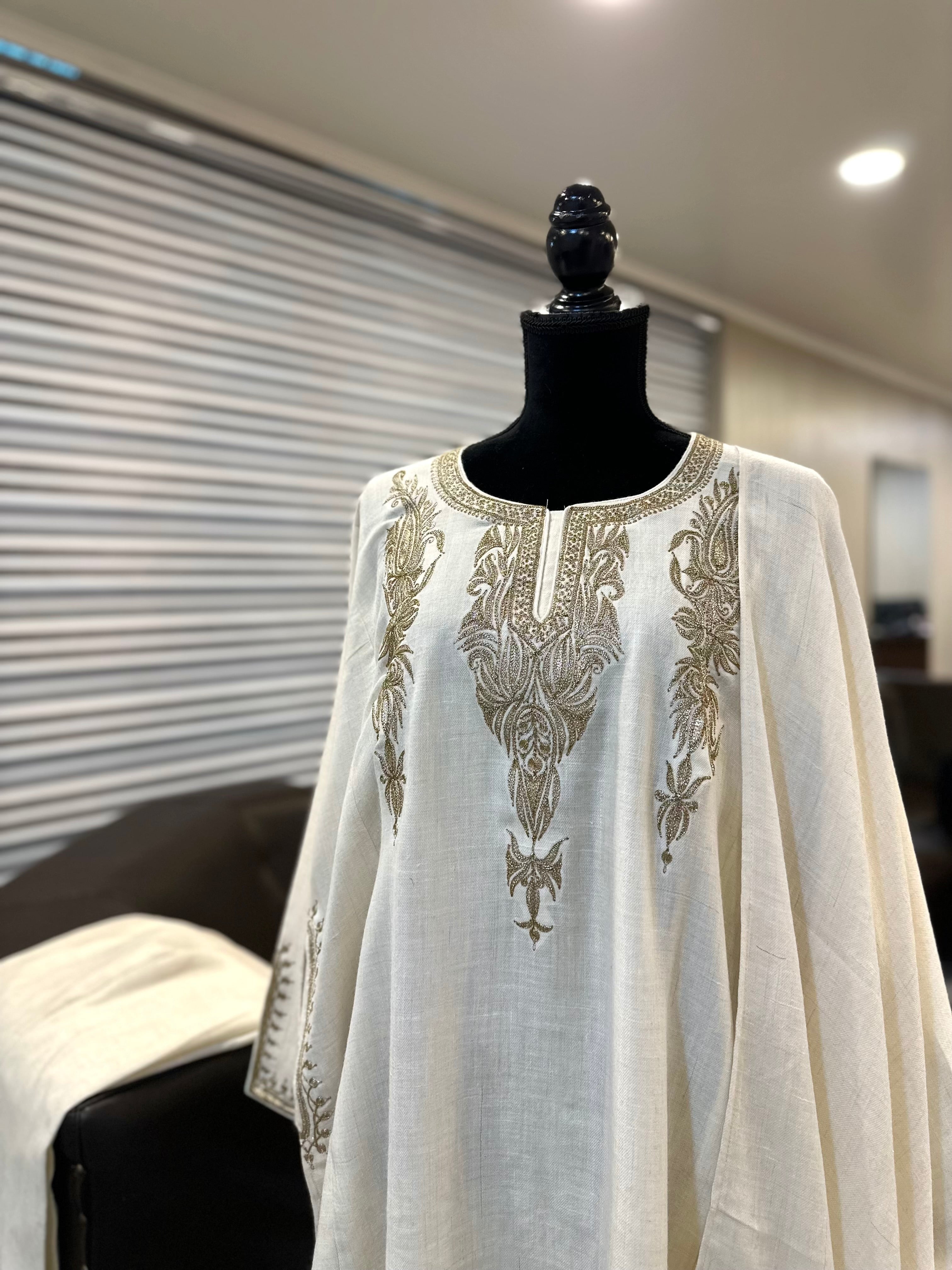 Purepashmina blend off white pheran set 3 pc