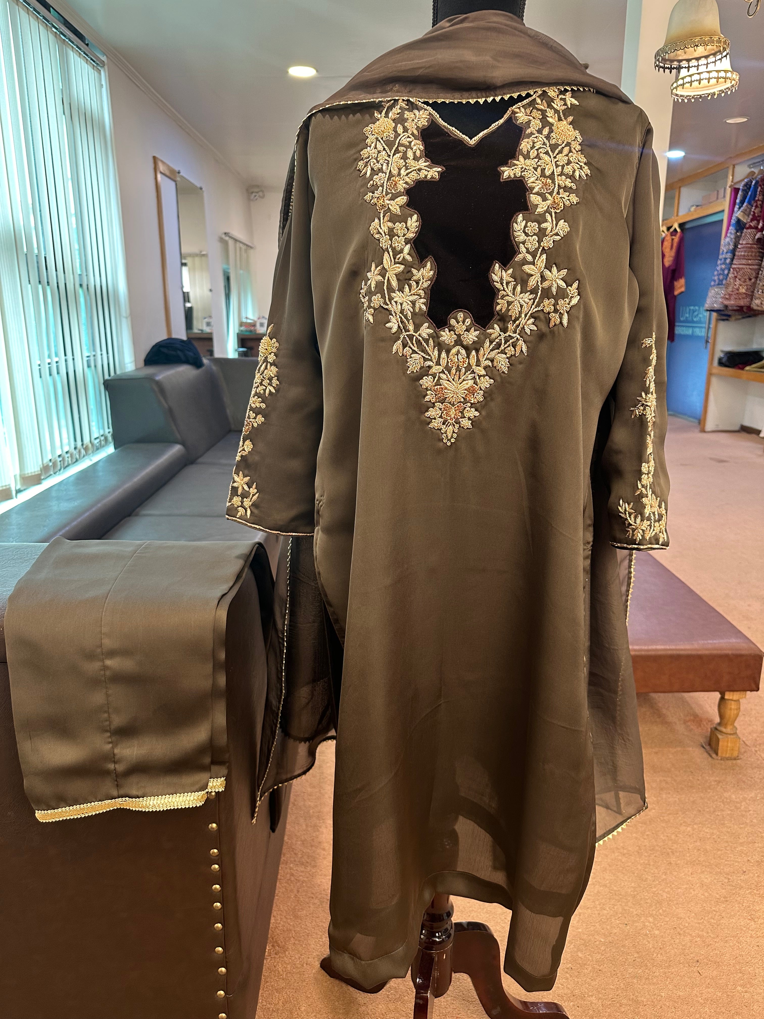 Handwork kurta set pbks823