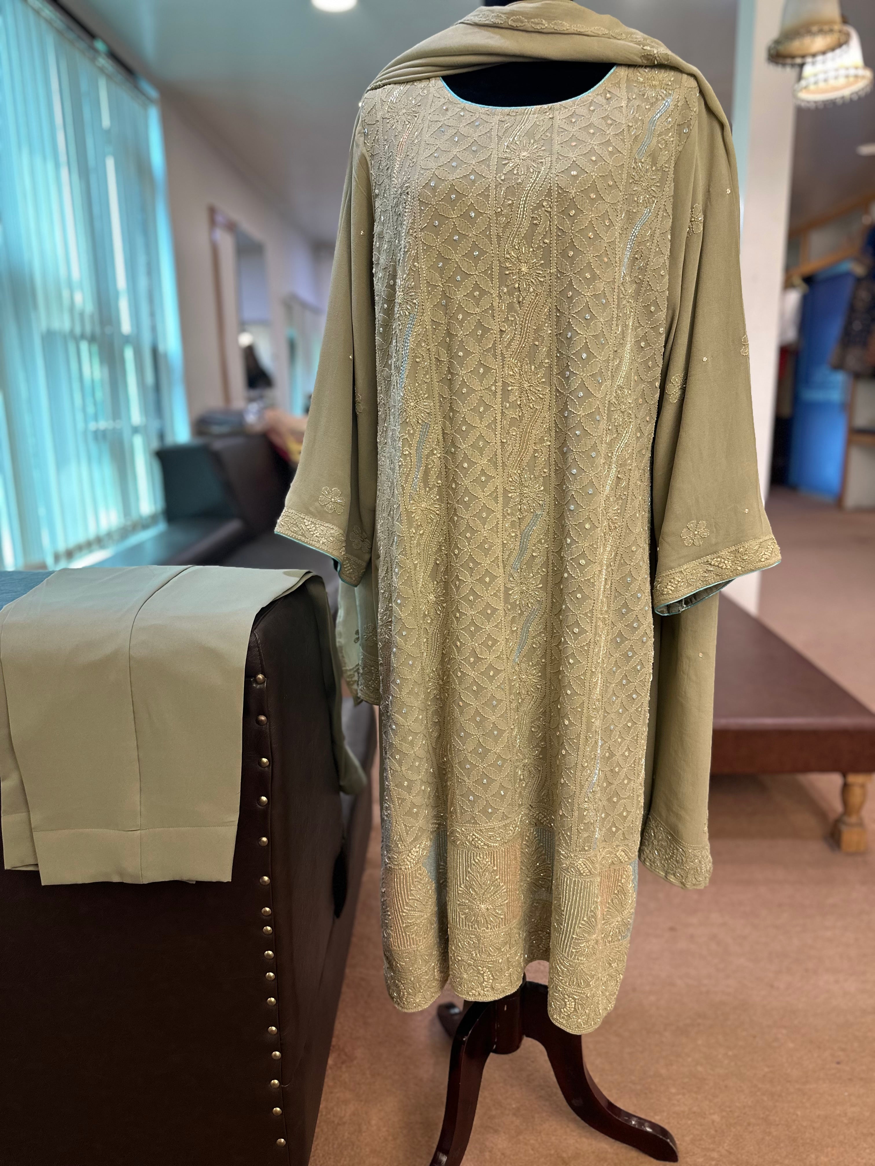 Handwork chickenkari suit pbks863