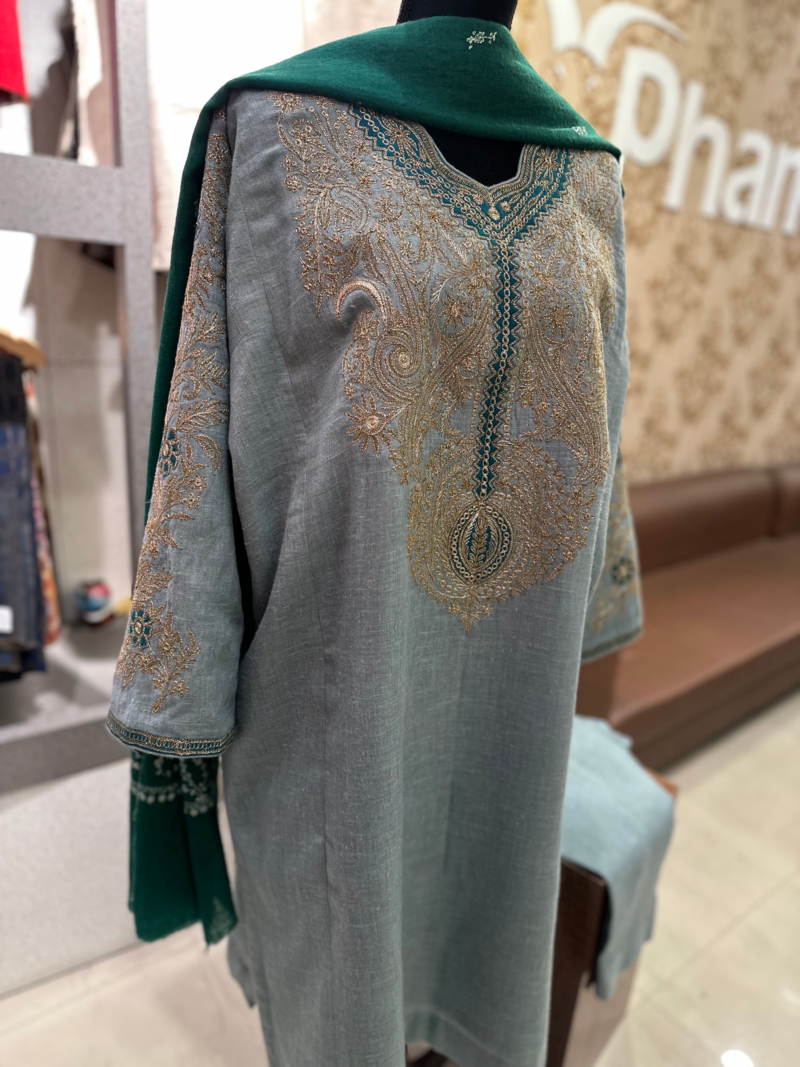 Purepashmina blend pheran set pwb500