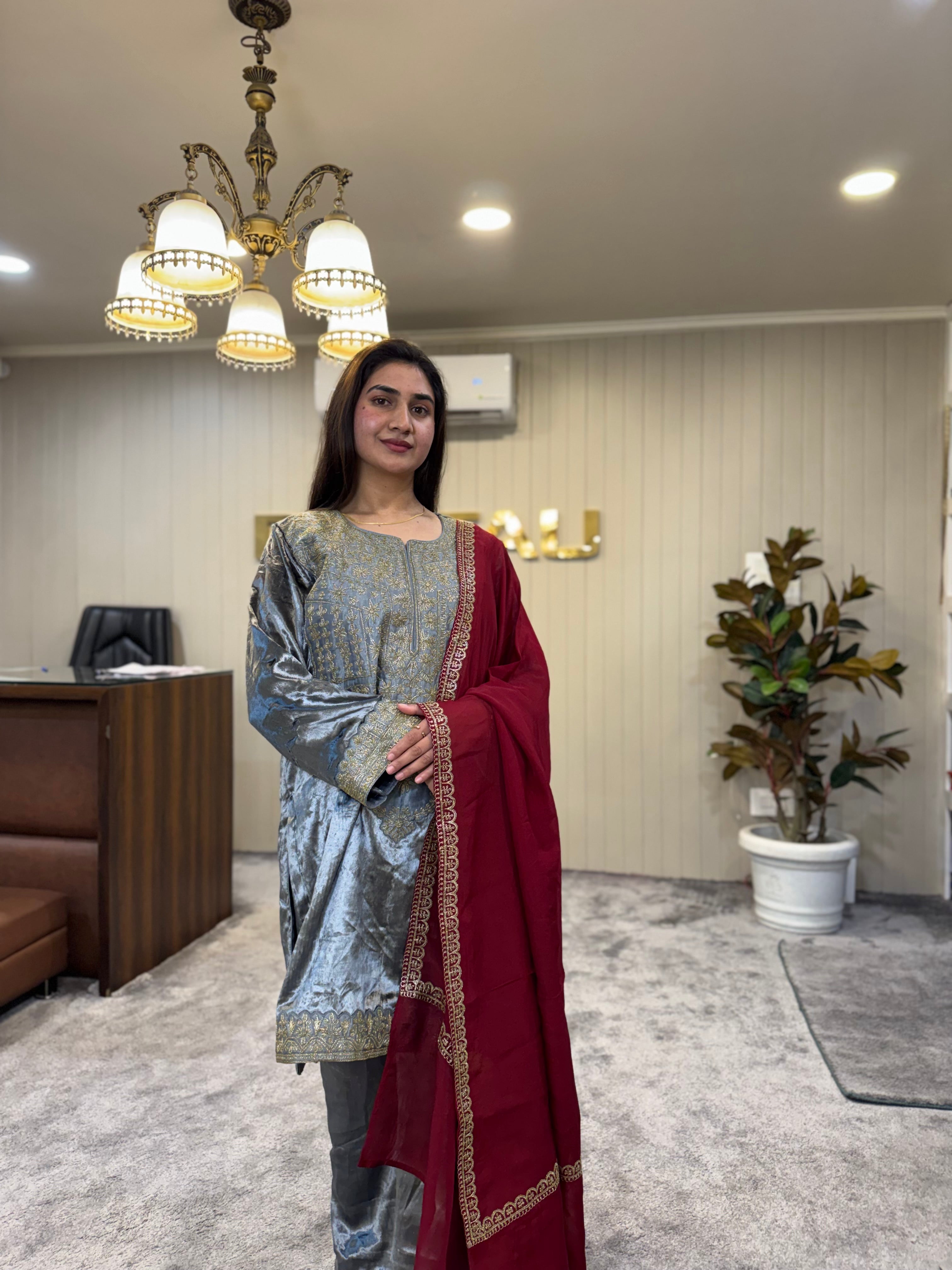 Velvet kurta set mtks846