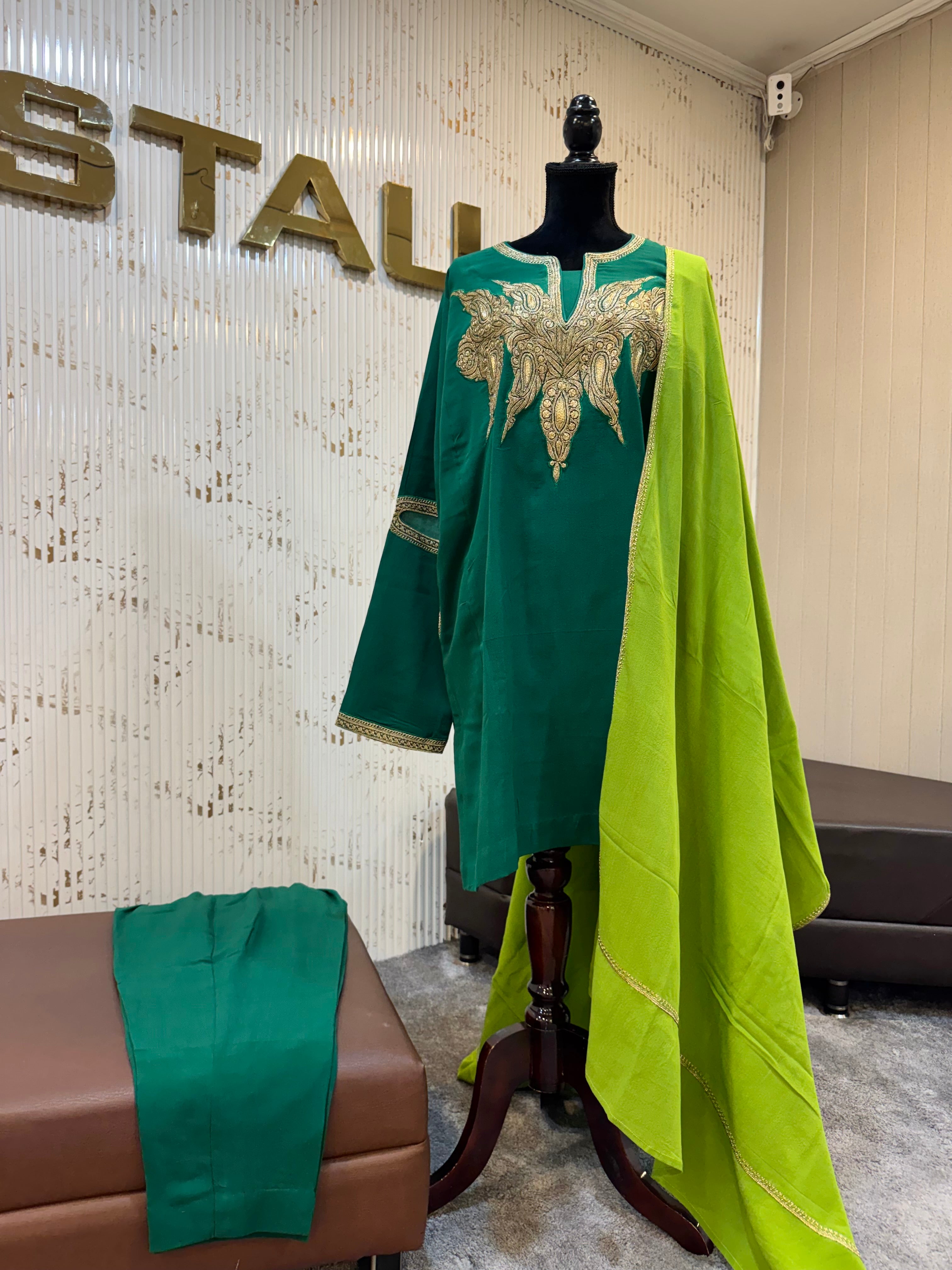 Purecrepe qorab handtilla pheran set