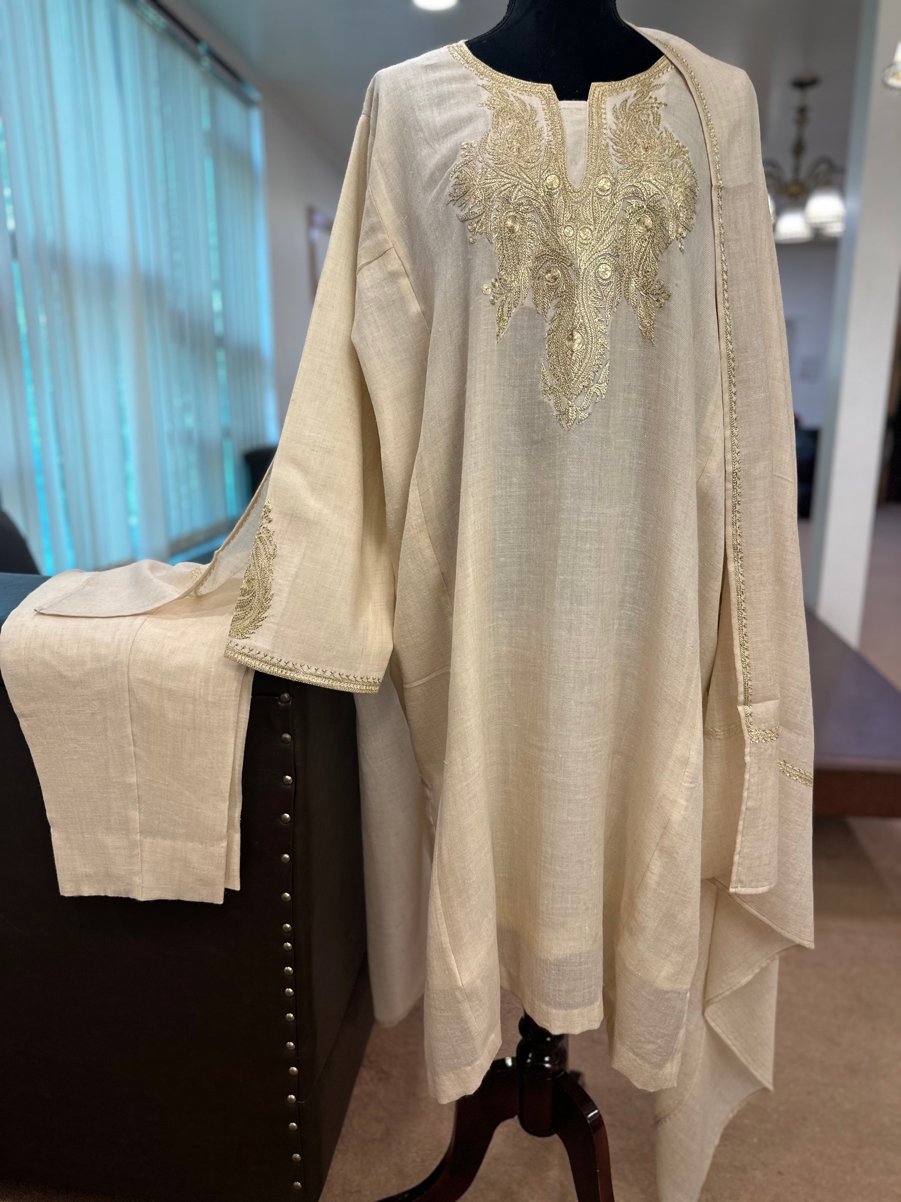 Purepashmina blend pheran set off white