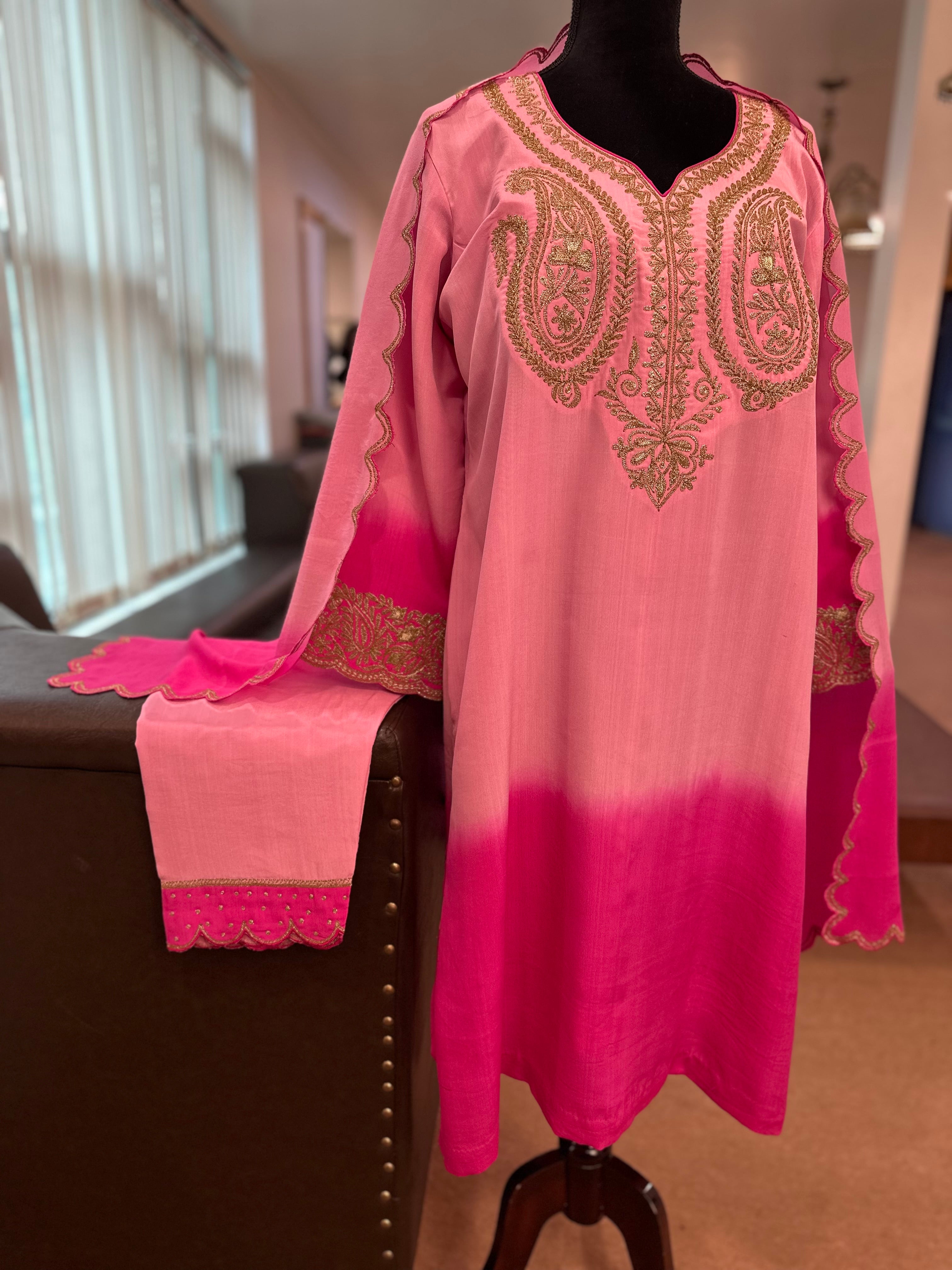 Purecrepe 3 piece tillawork suit mtks799