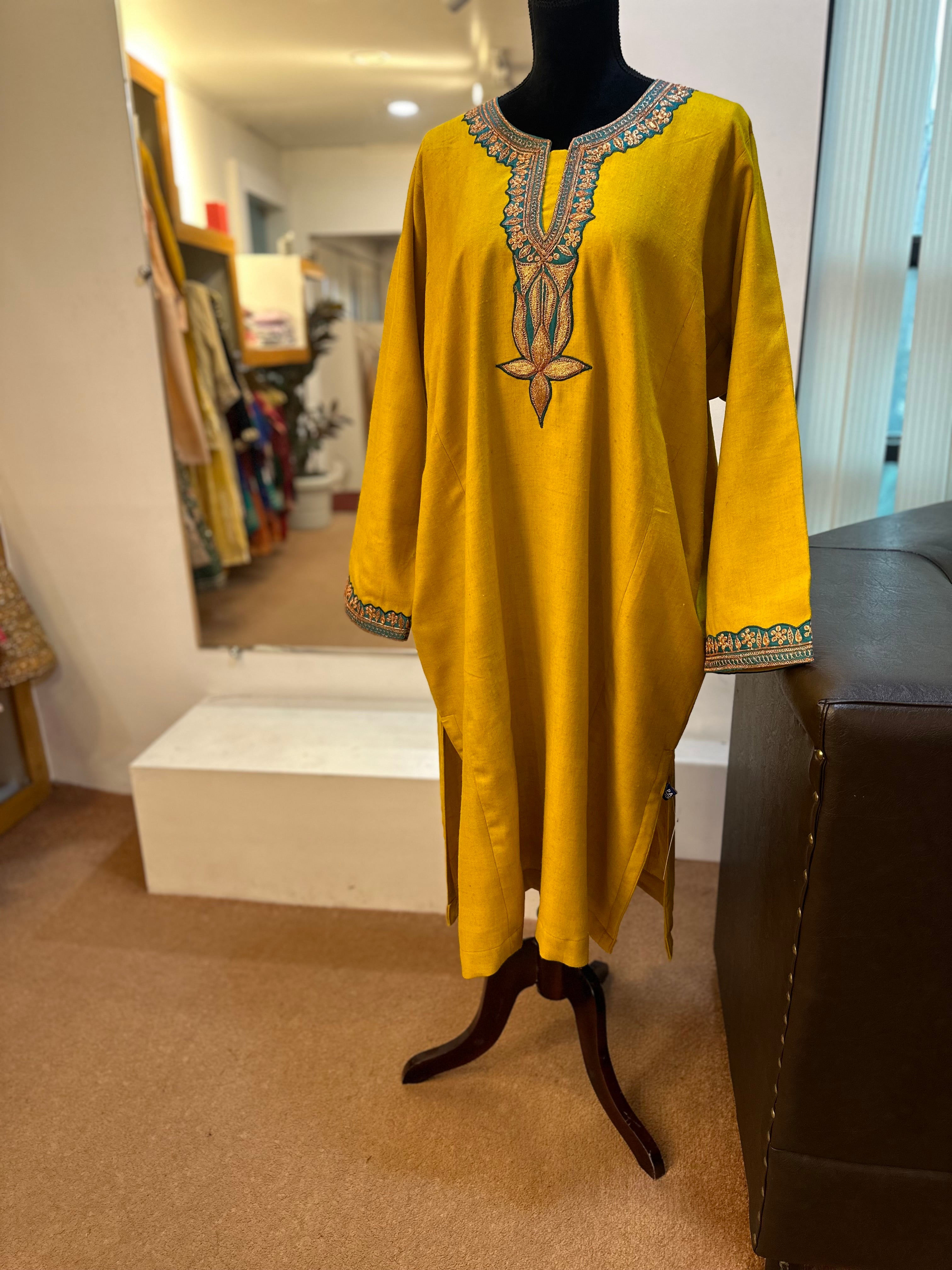 Raw merino wool pheran MTKS687