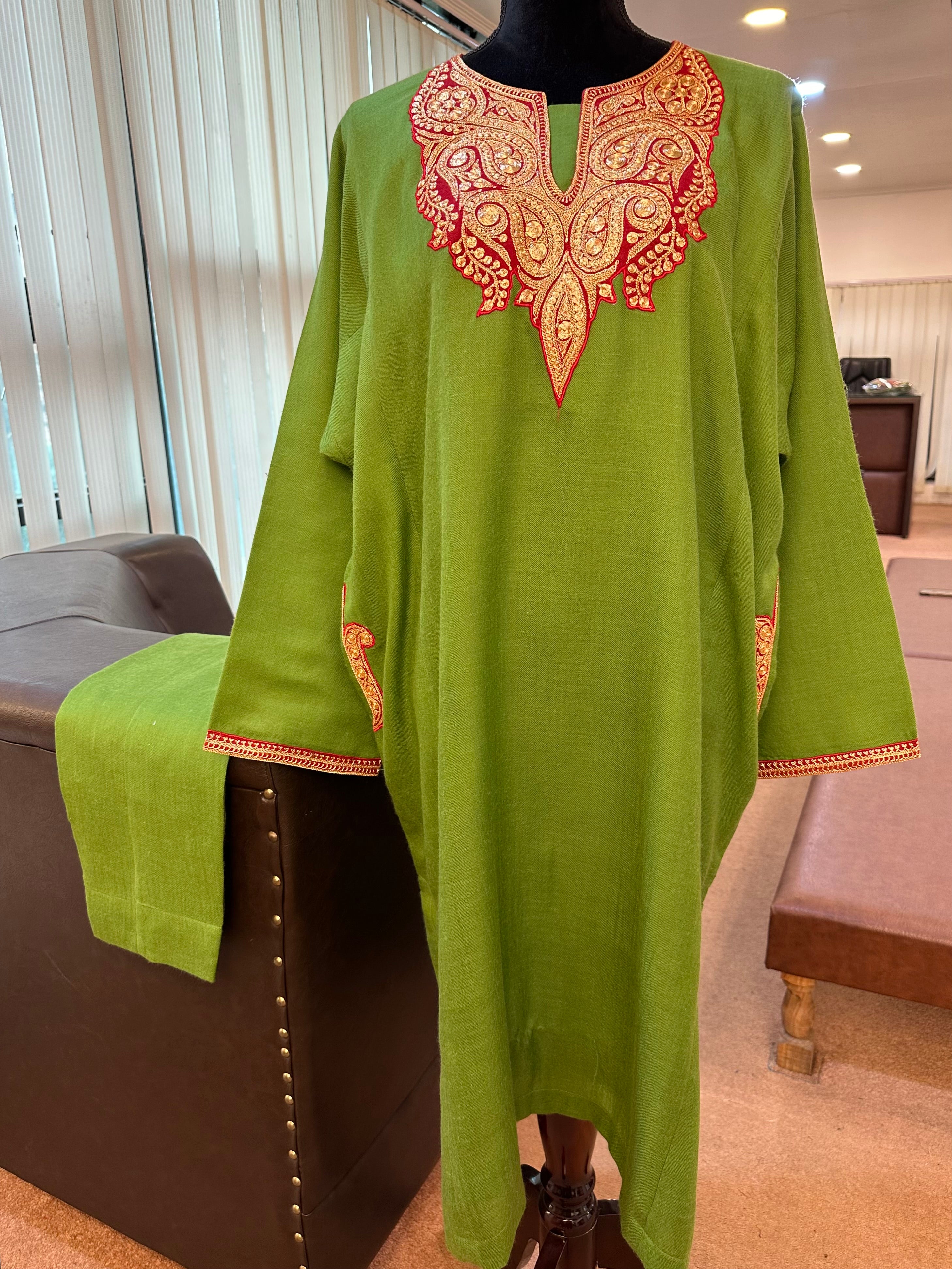 Pure pashmina blend pheran set 2pc