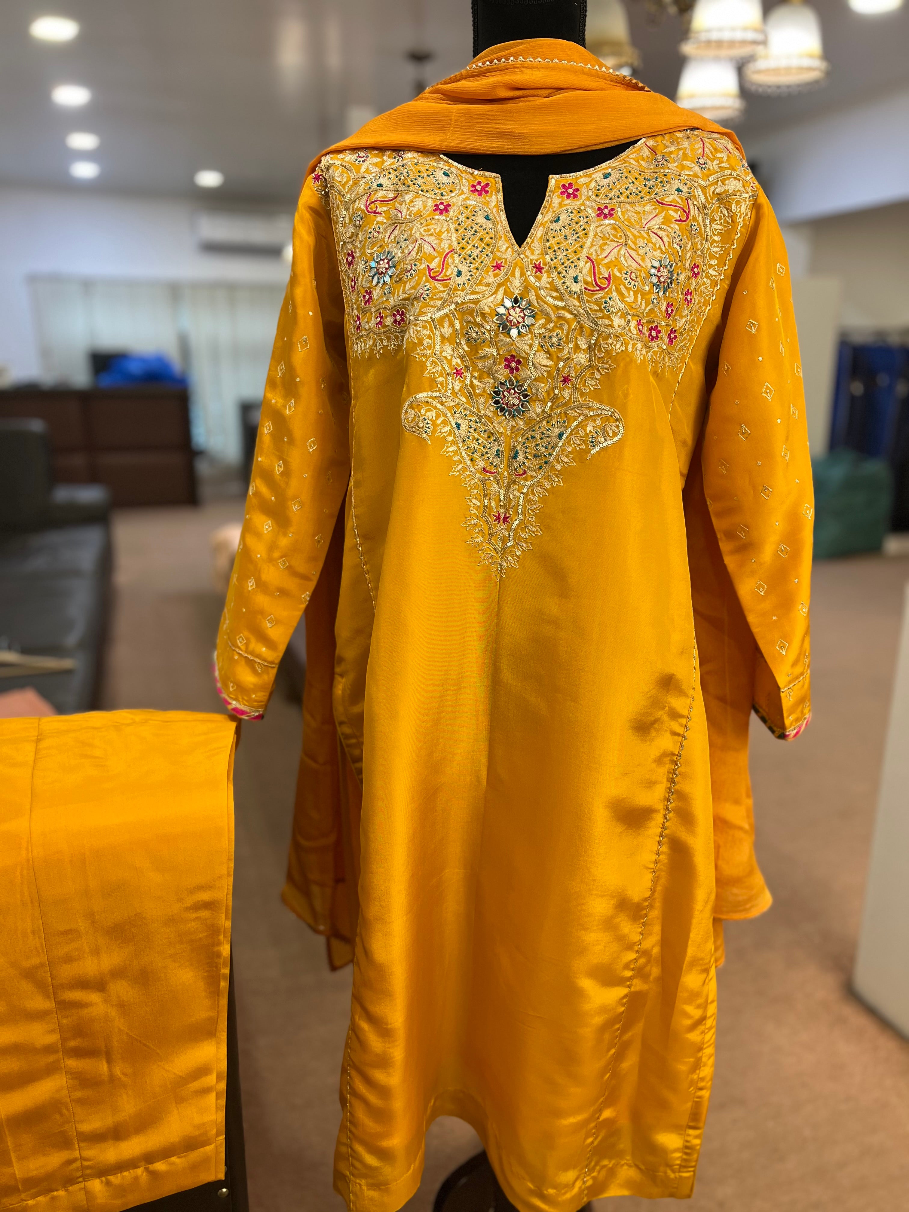 Hand embroidered dress 3pc stitched pbks800