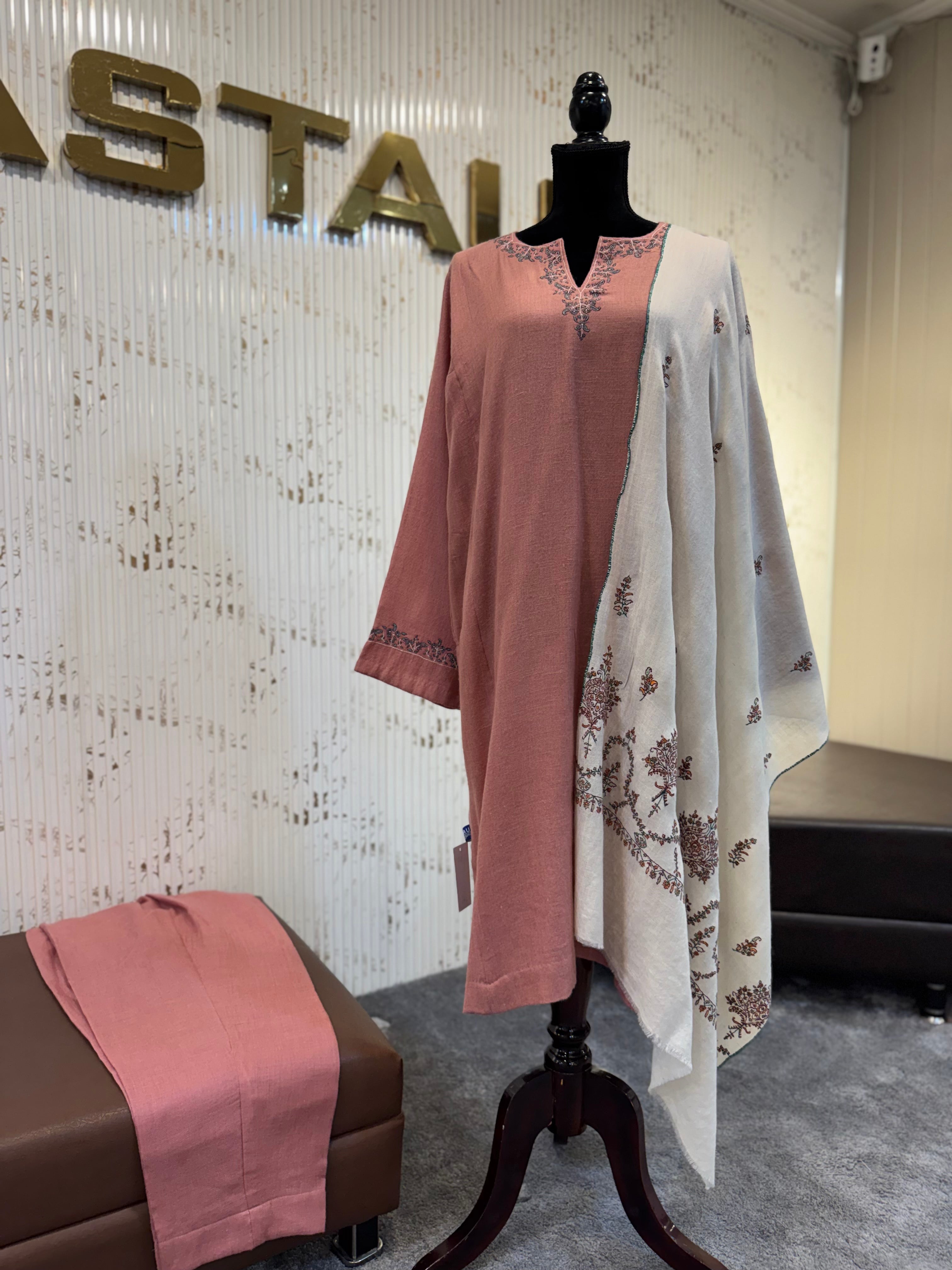 Purepashmina blend pheran set pwb617