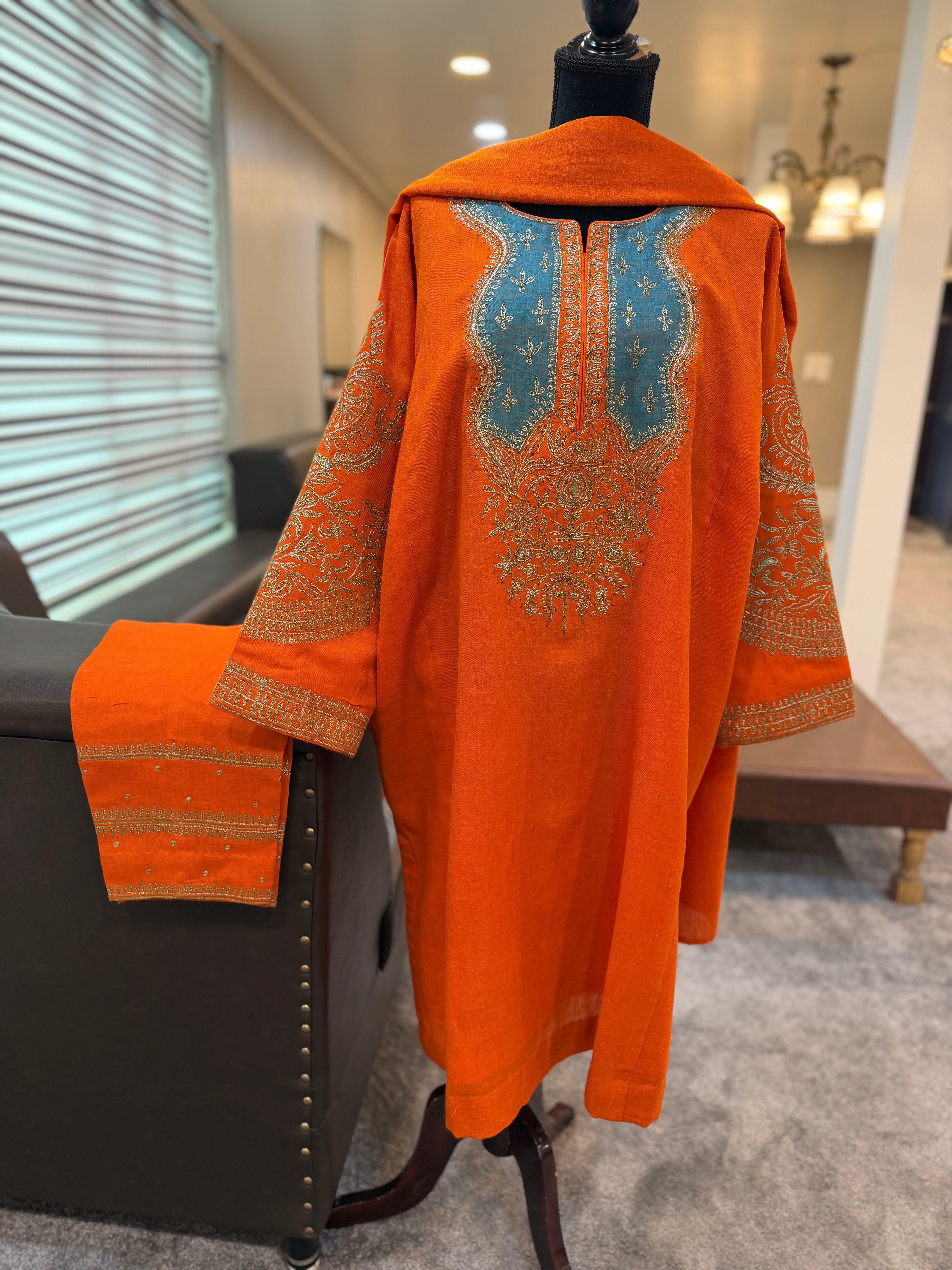 Purepashmina blend 3 piece pheran set