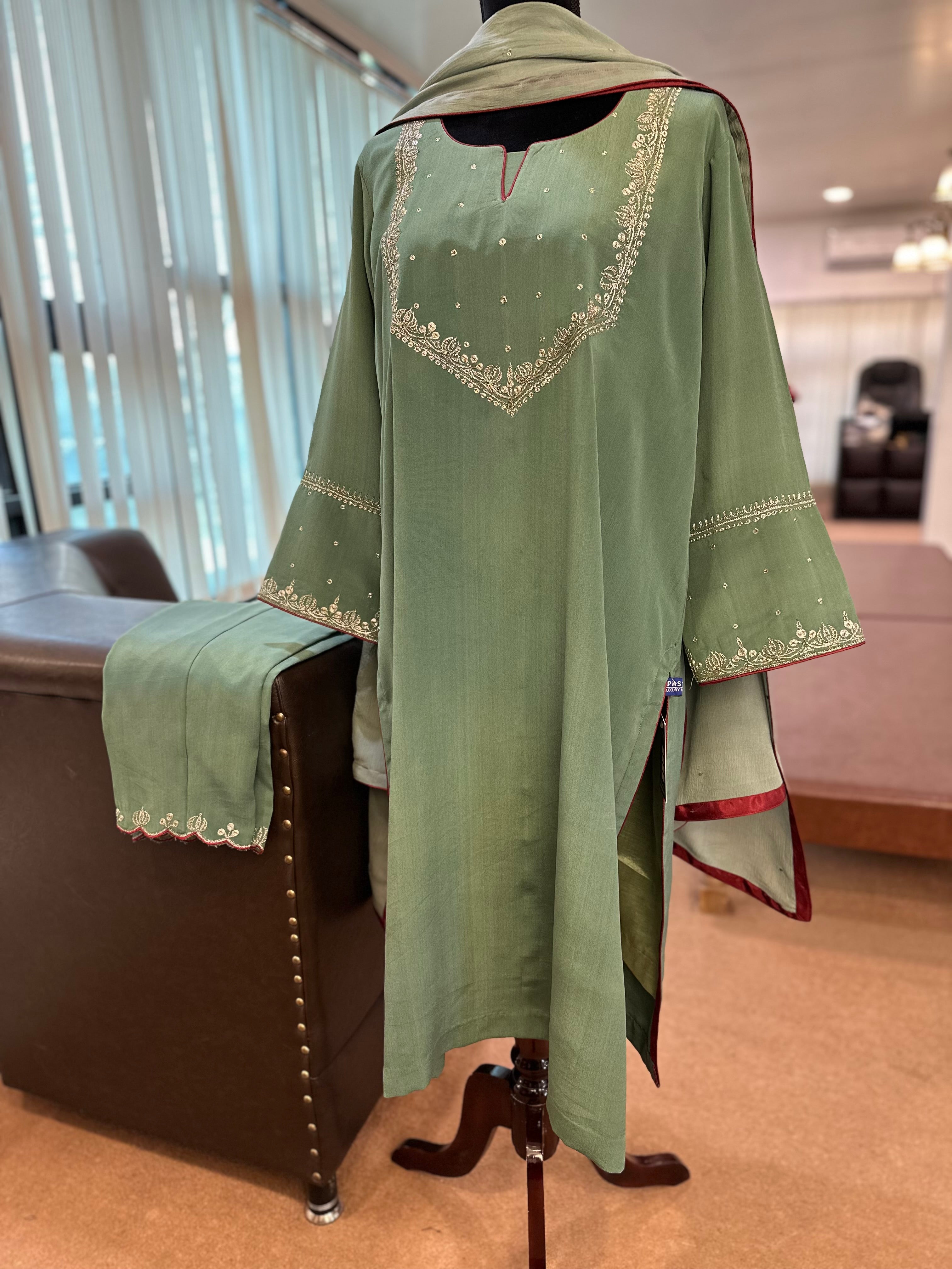 Purecrepe tillawork kurta set mtks786