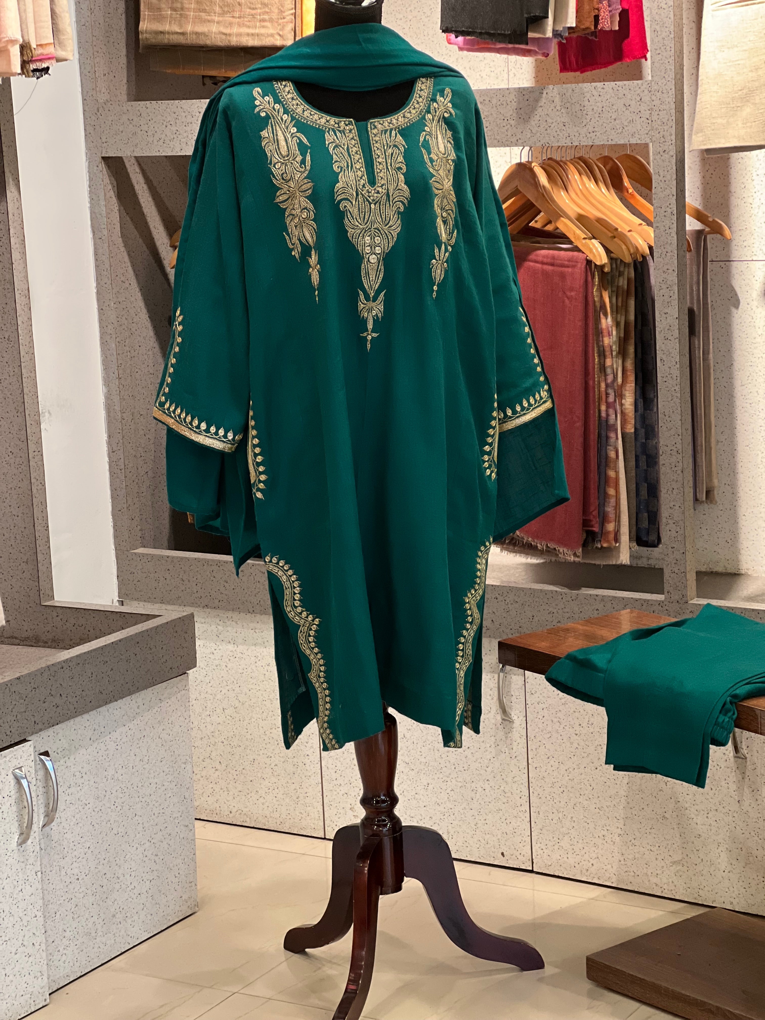 Pure pashmina blend 3pc pheran set