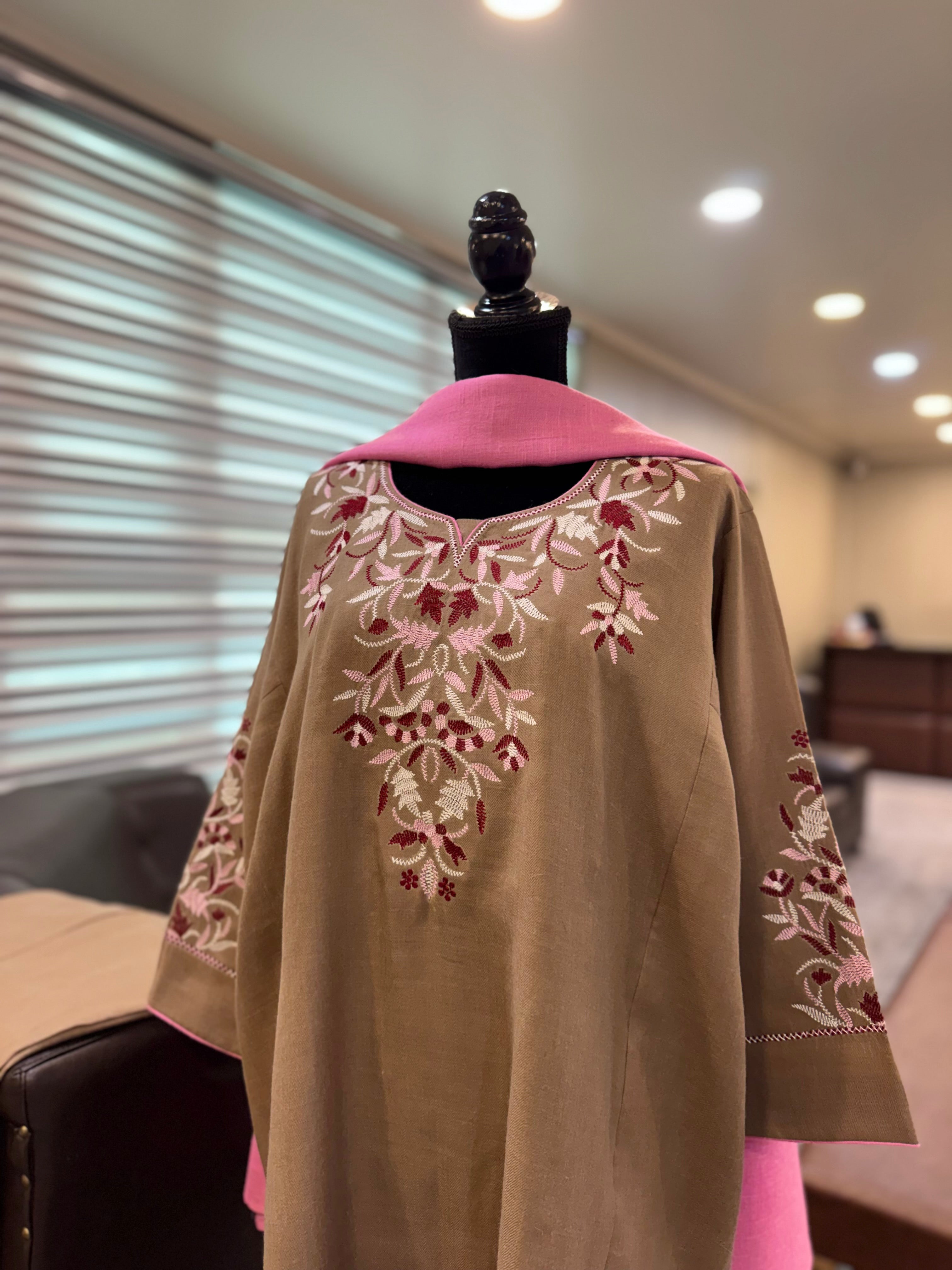 Purepashmina blend 3 piece pheran set