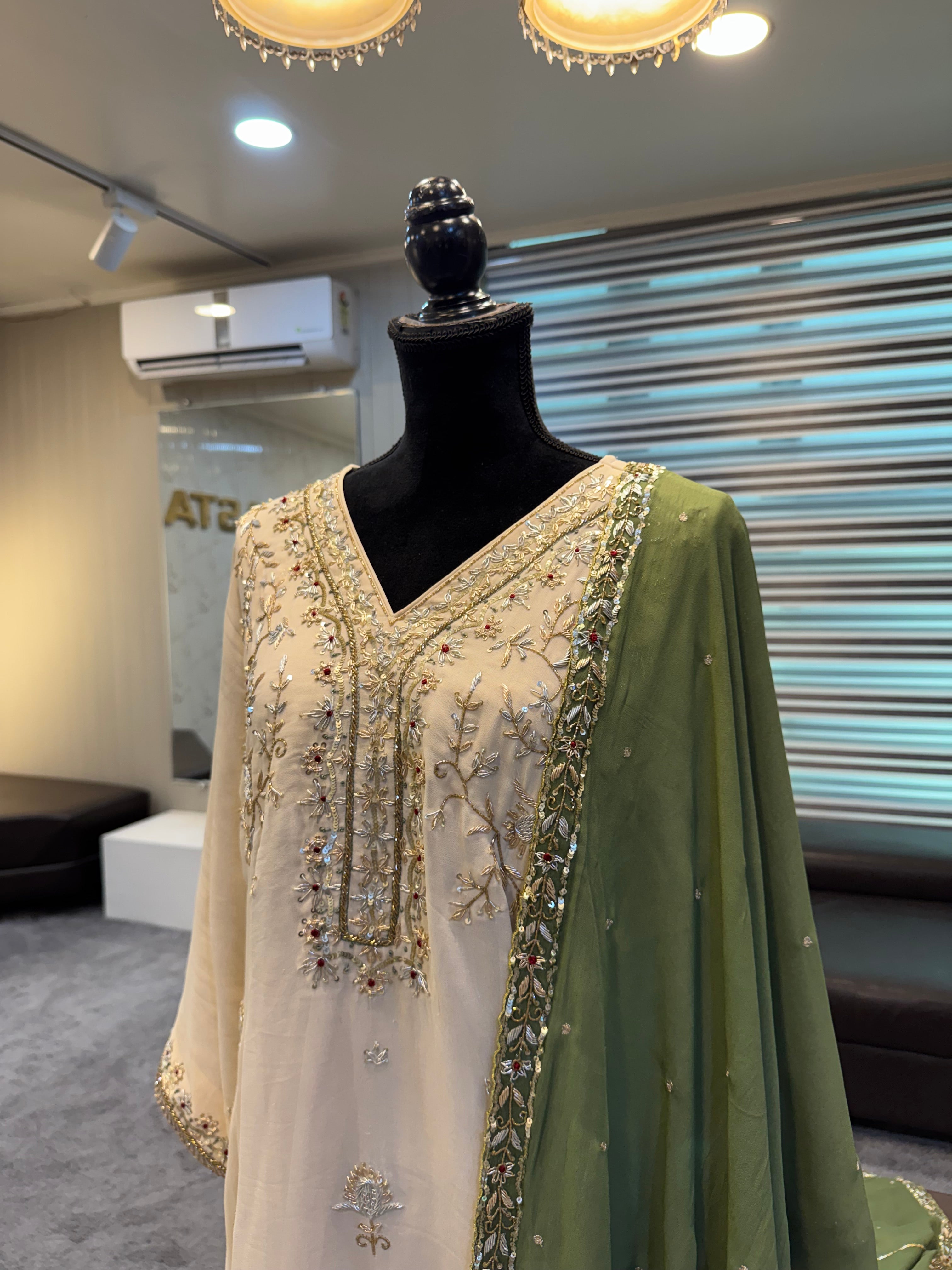 Handembroidered dress 3 pc with olive dupatta