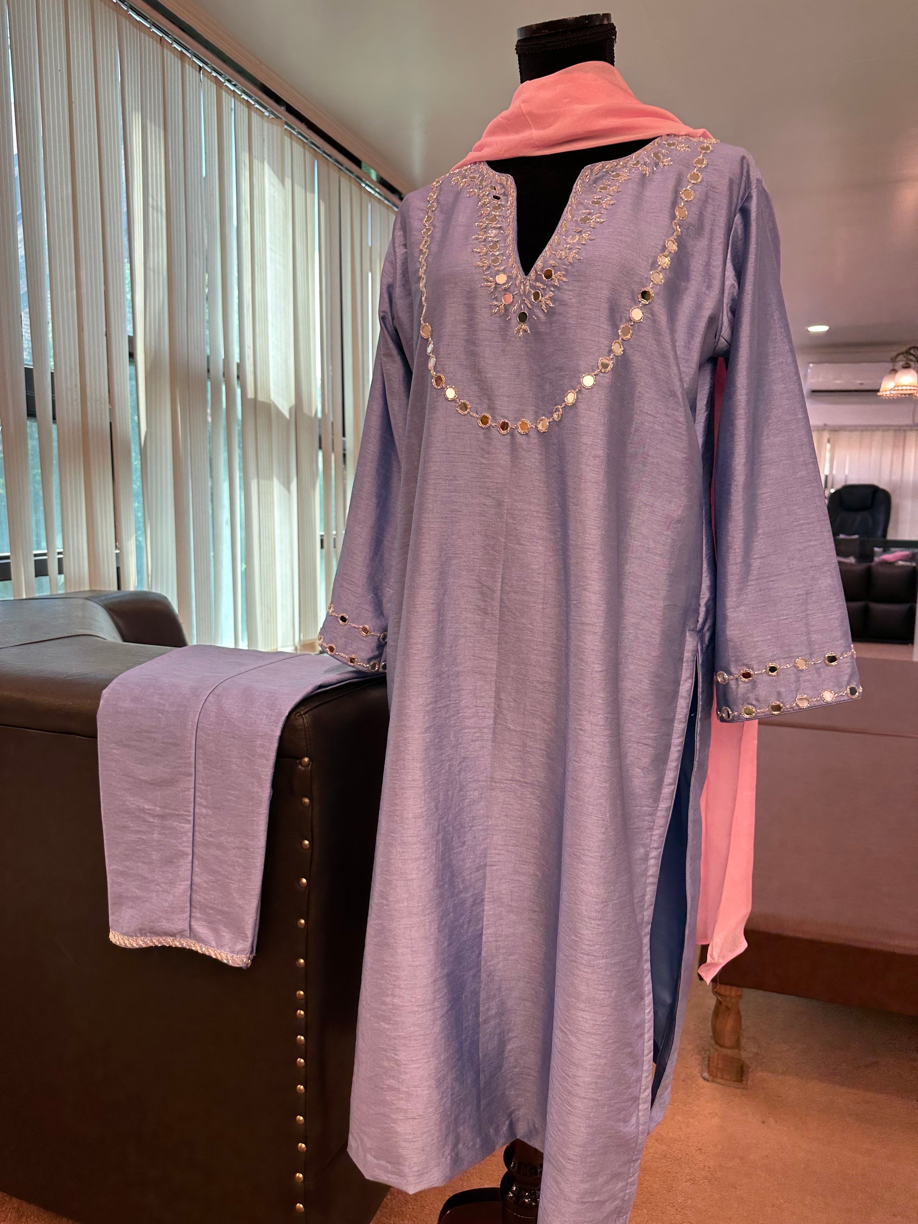 Embroidered kurta set