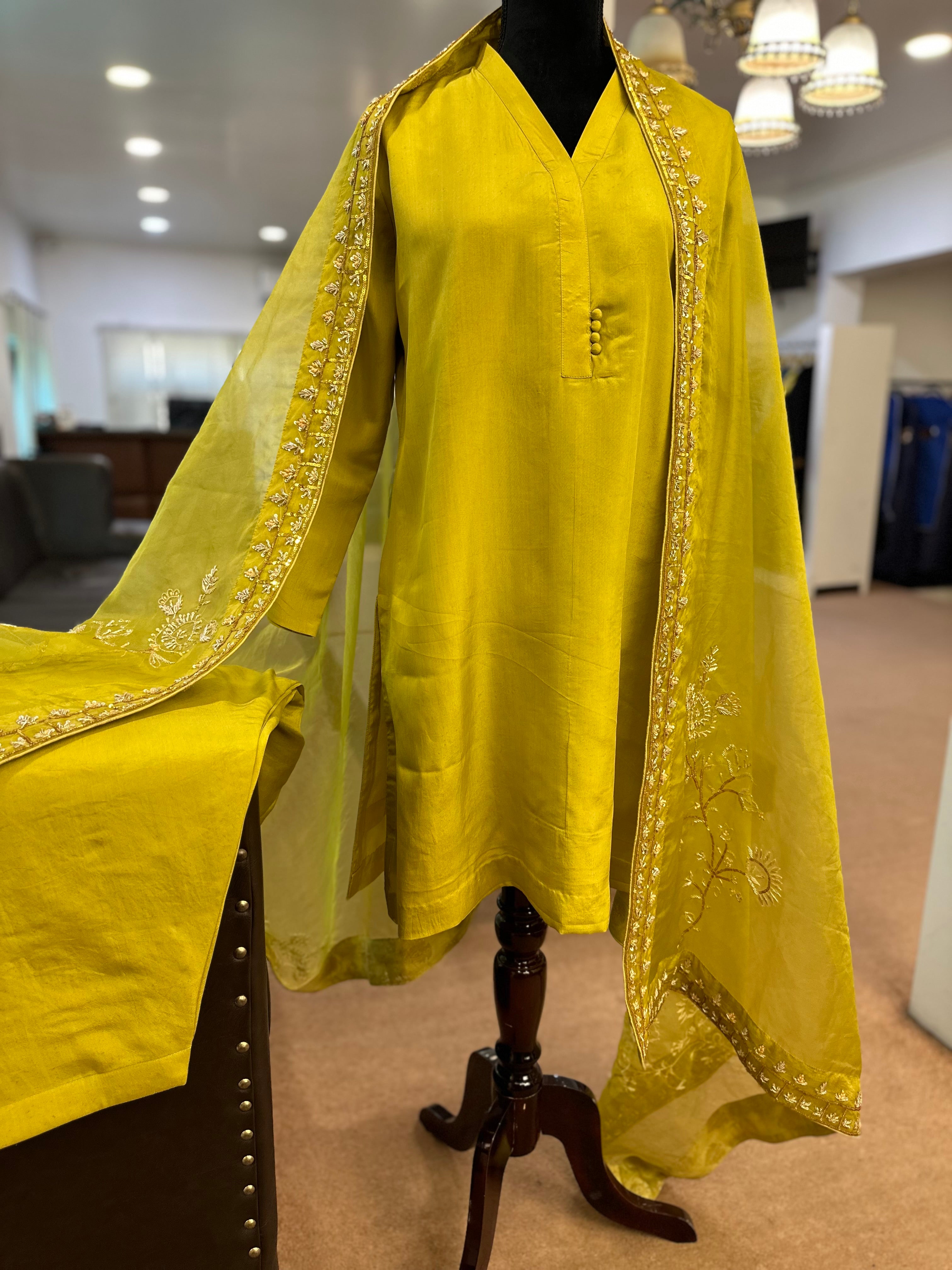 Handwork dupatta with kurta set