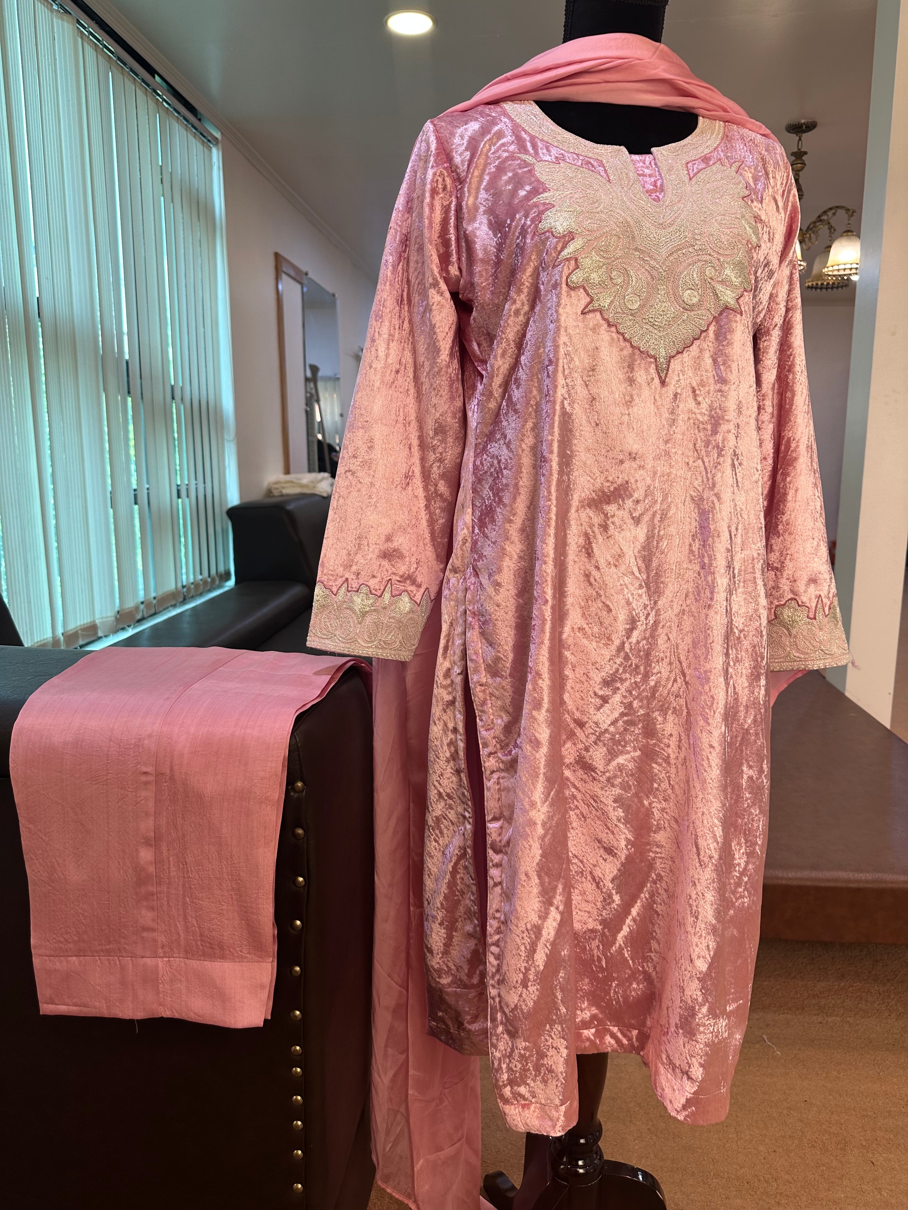Velvet kurta set