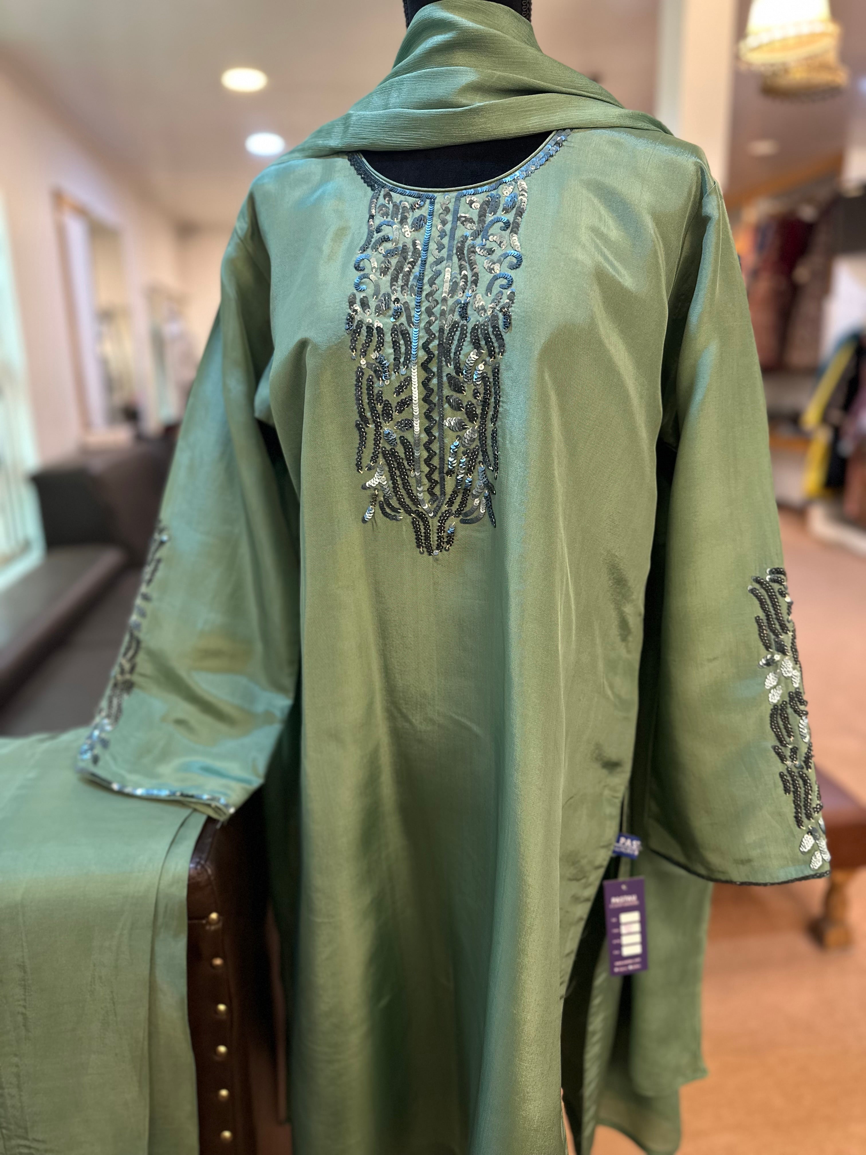 Hand embroidered kurta set 3pc pbks781