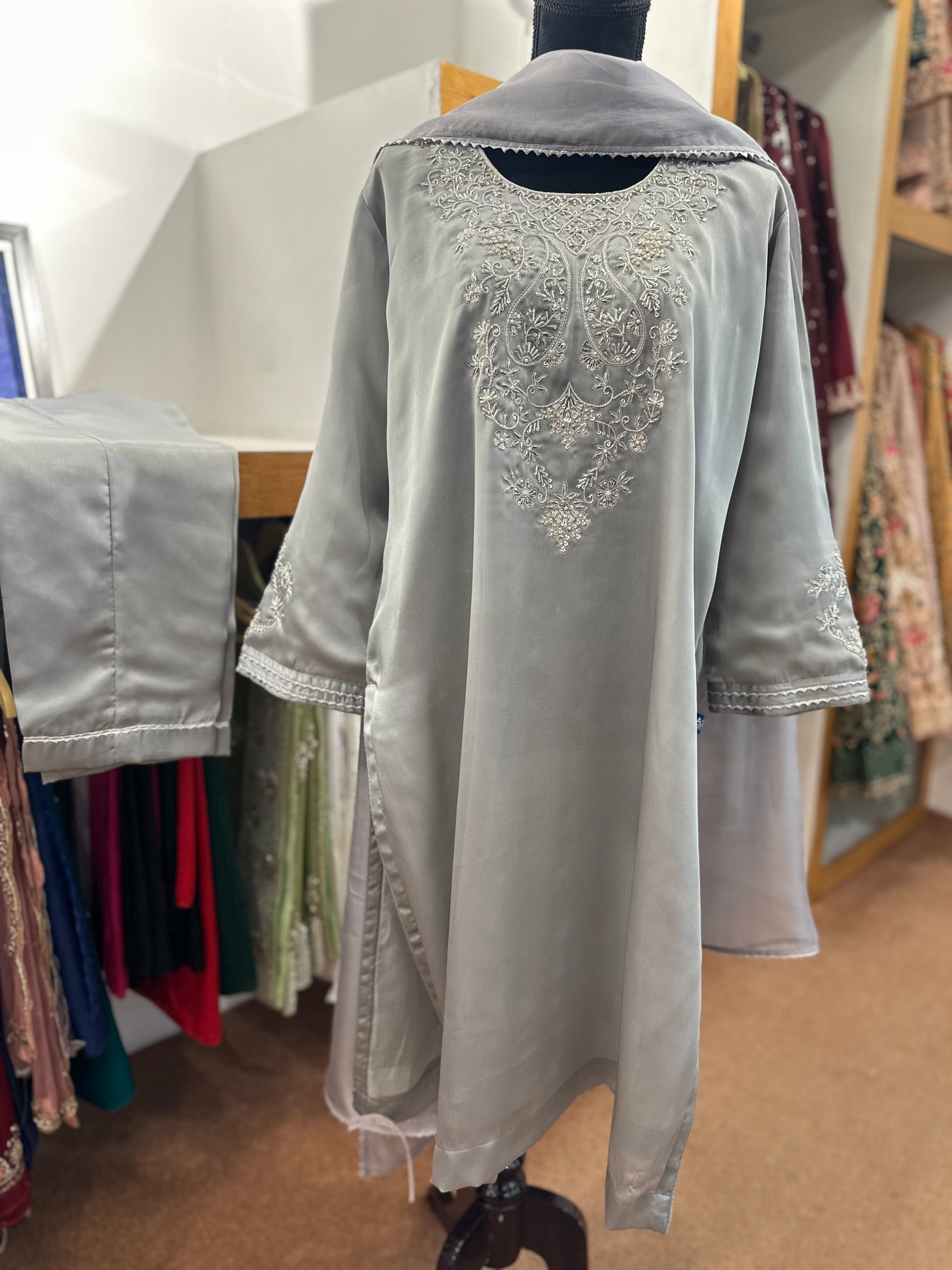 Grey Handwork kurta set pbks807