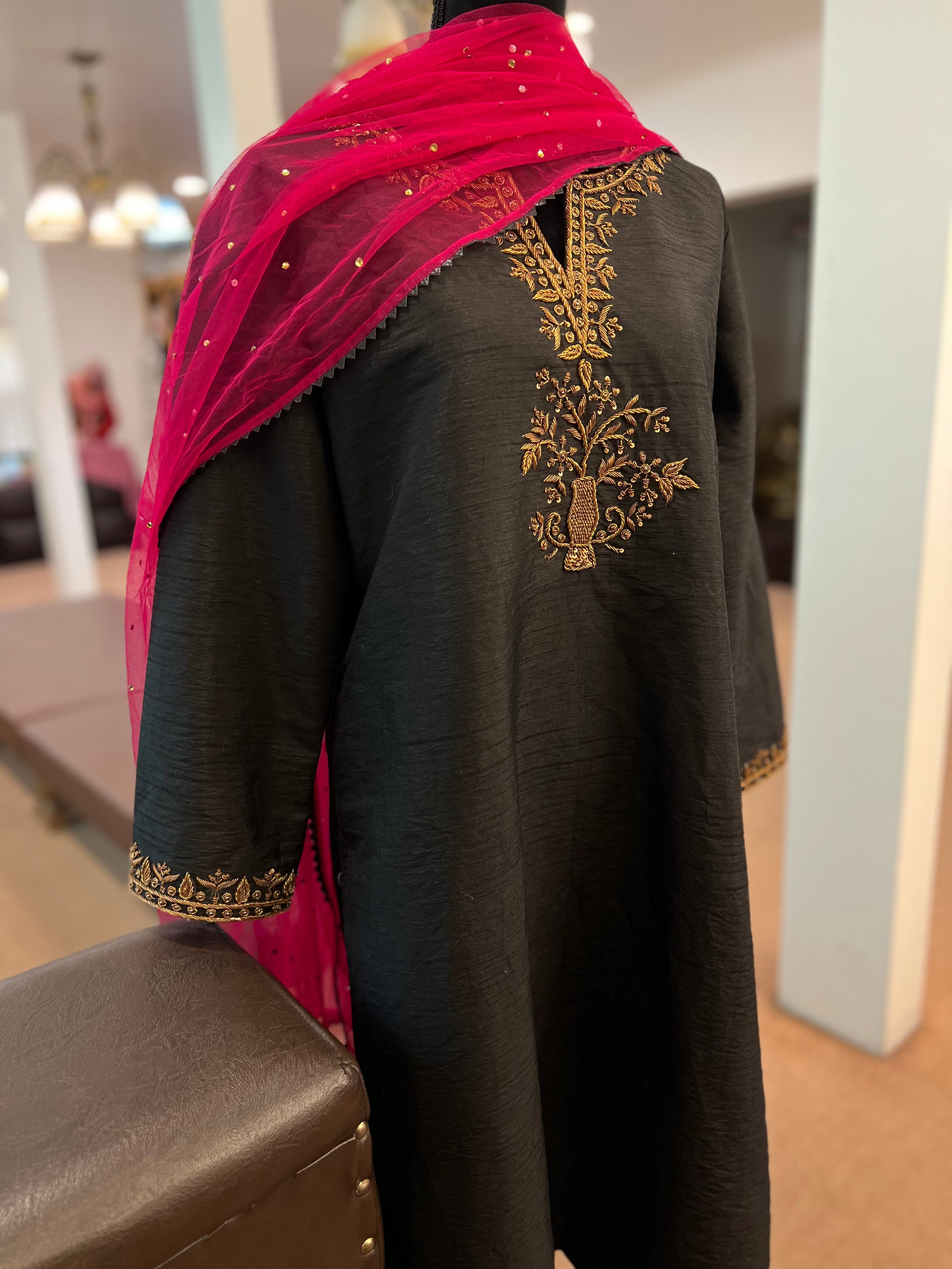 Hand embroidered kurta and duppata set 2pc pbks796