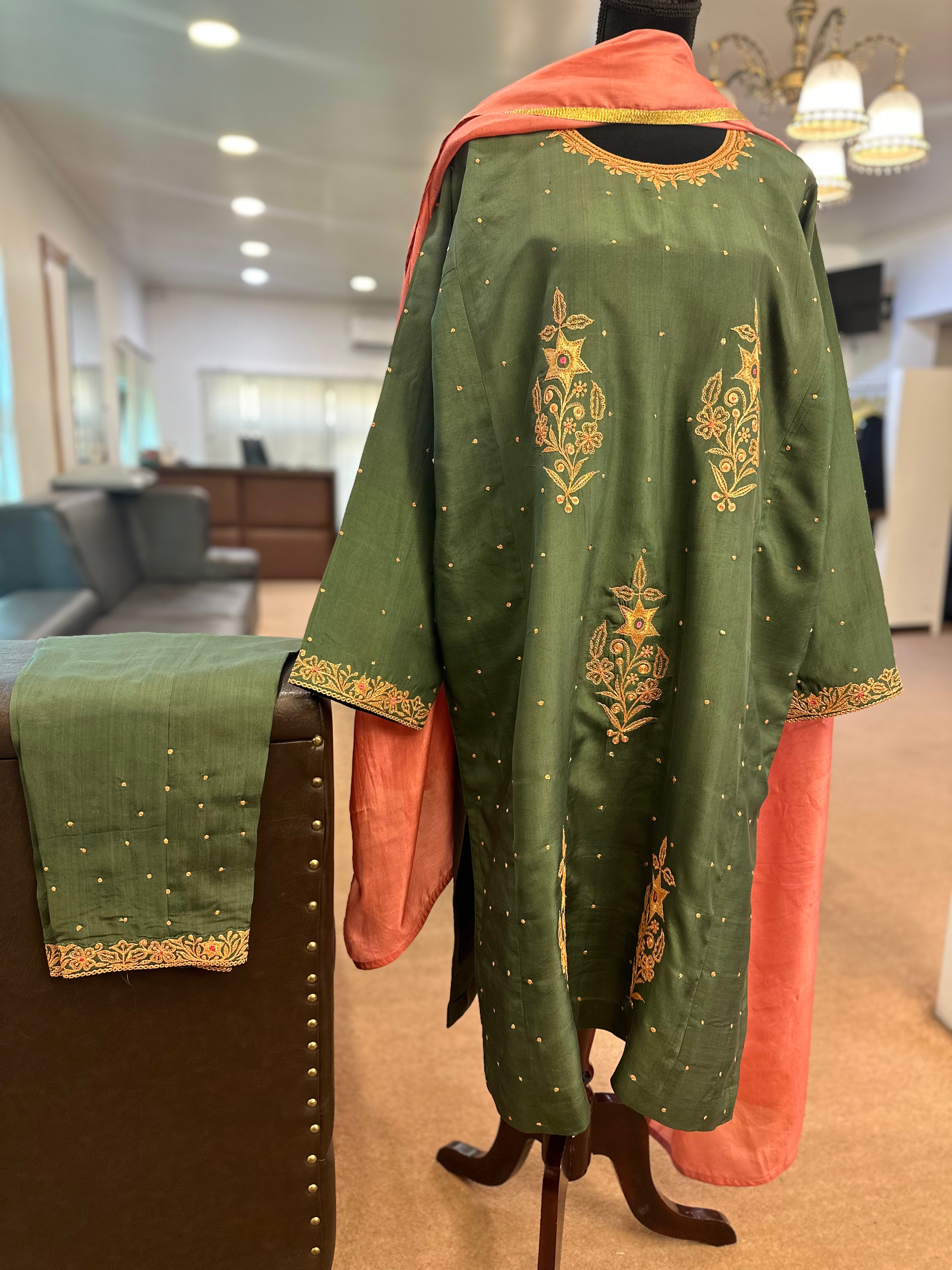 Puresilk pheran set Mtks697