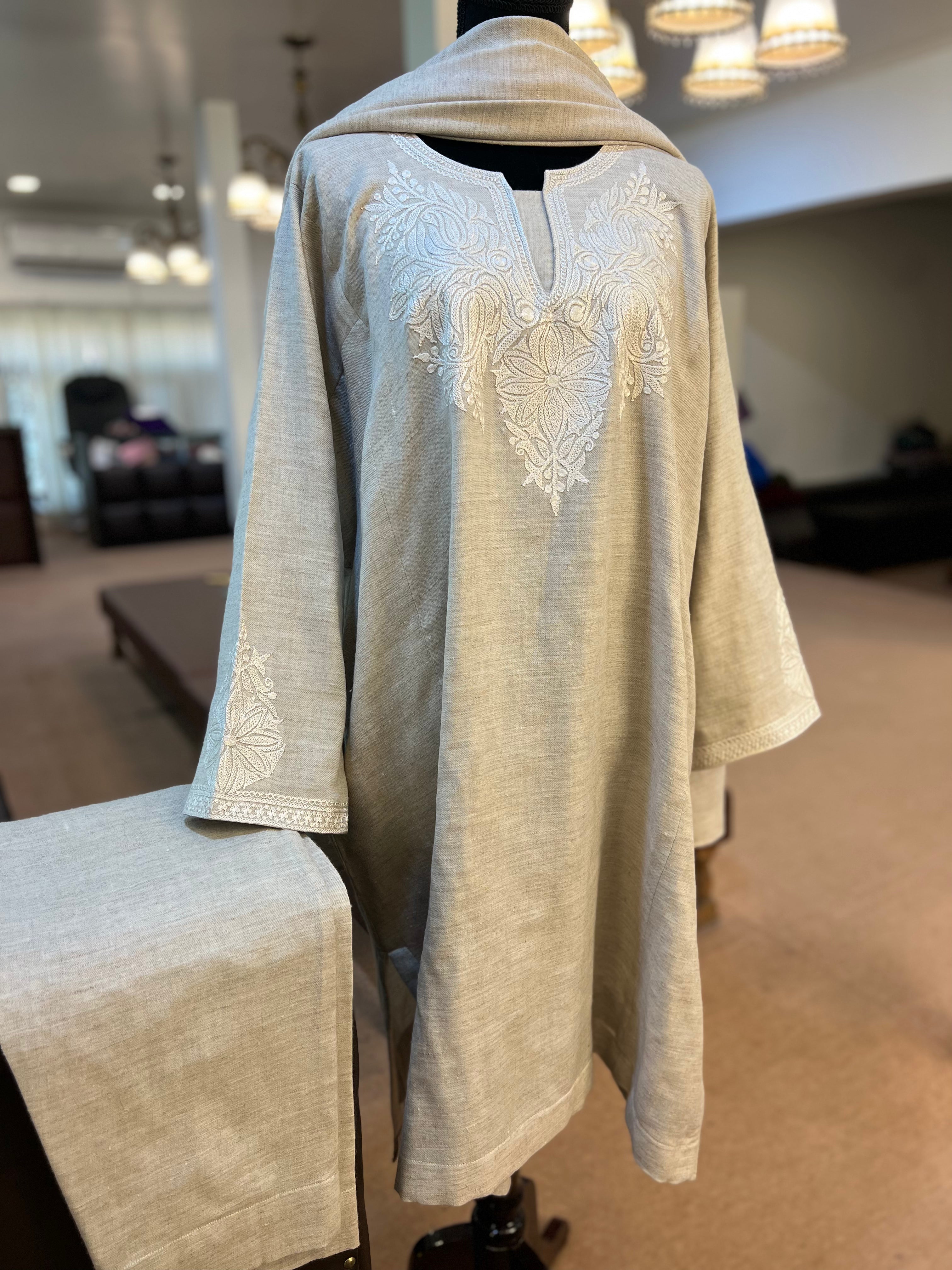 Pure pashmina blend pheran set with DOAV embroidery