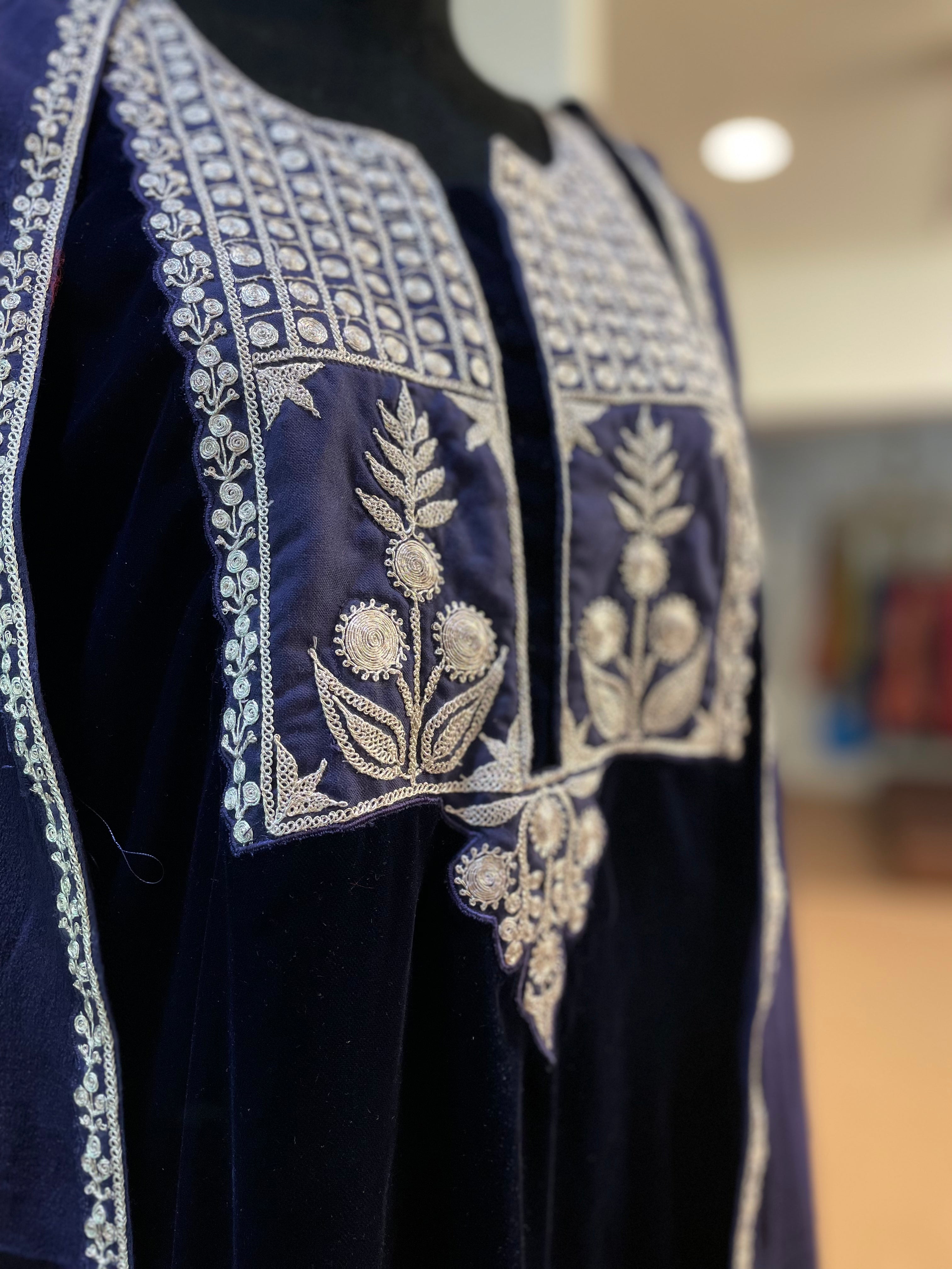 Hand tilla pheran set 3pc stitched