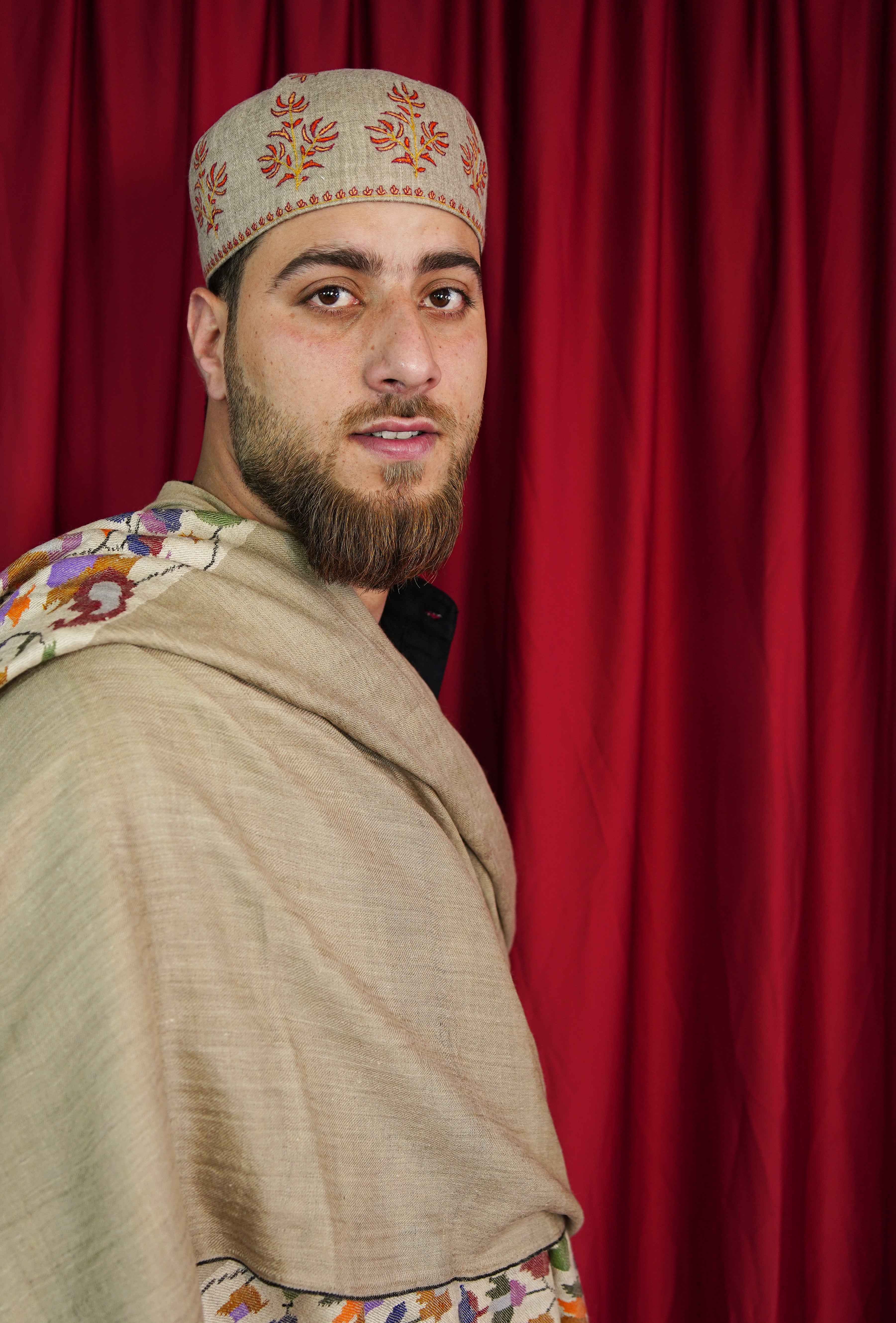 Sozni embroidery cap T012