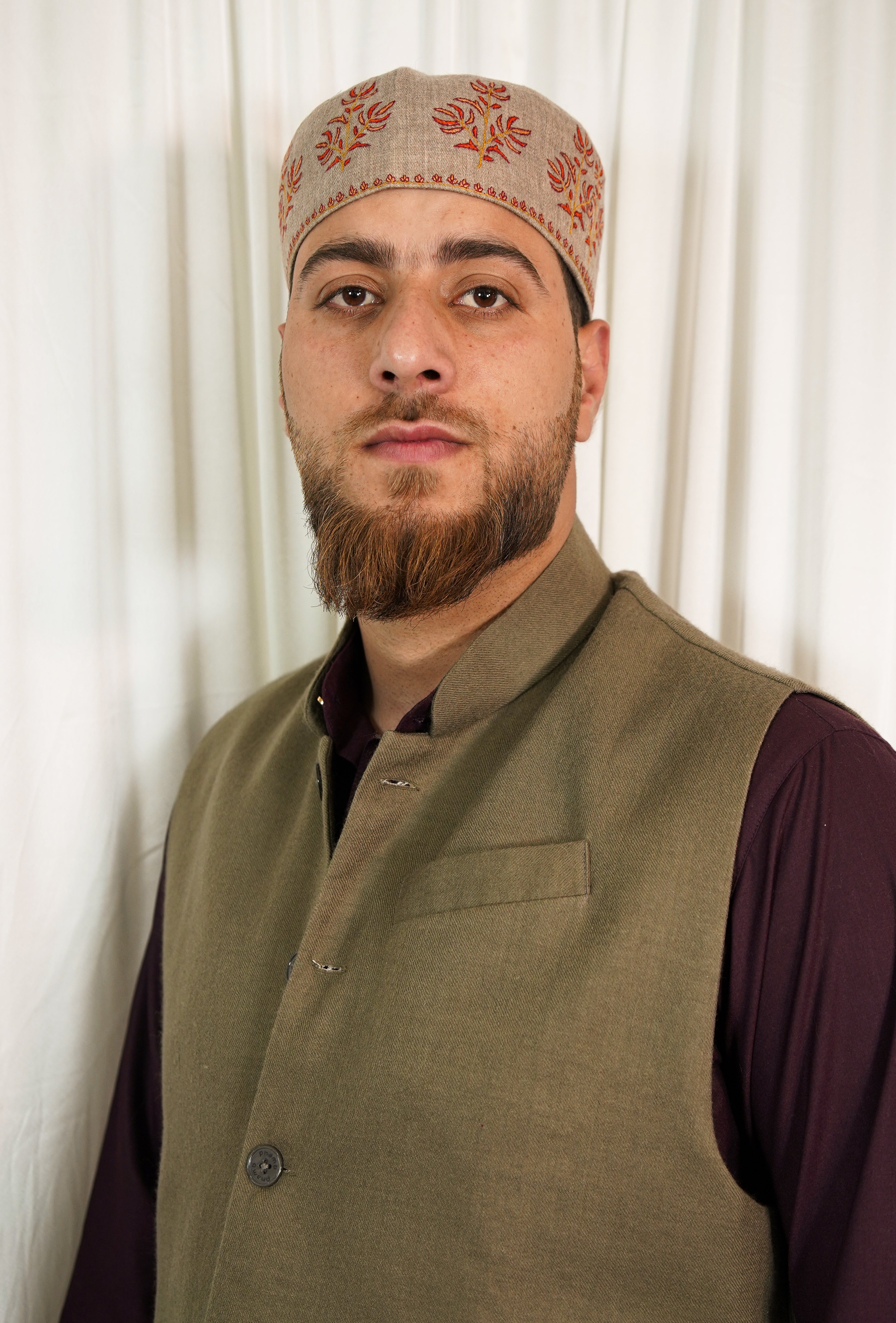 Sozni embroidery cap T036