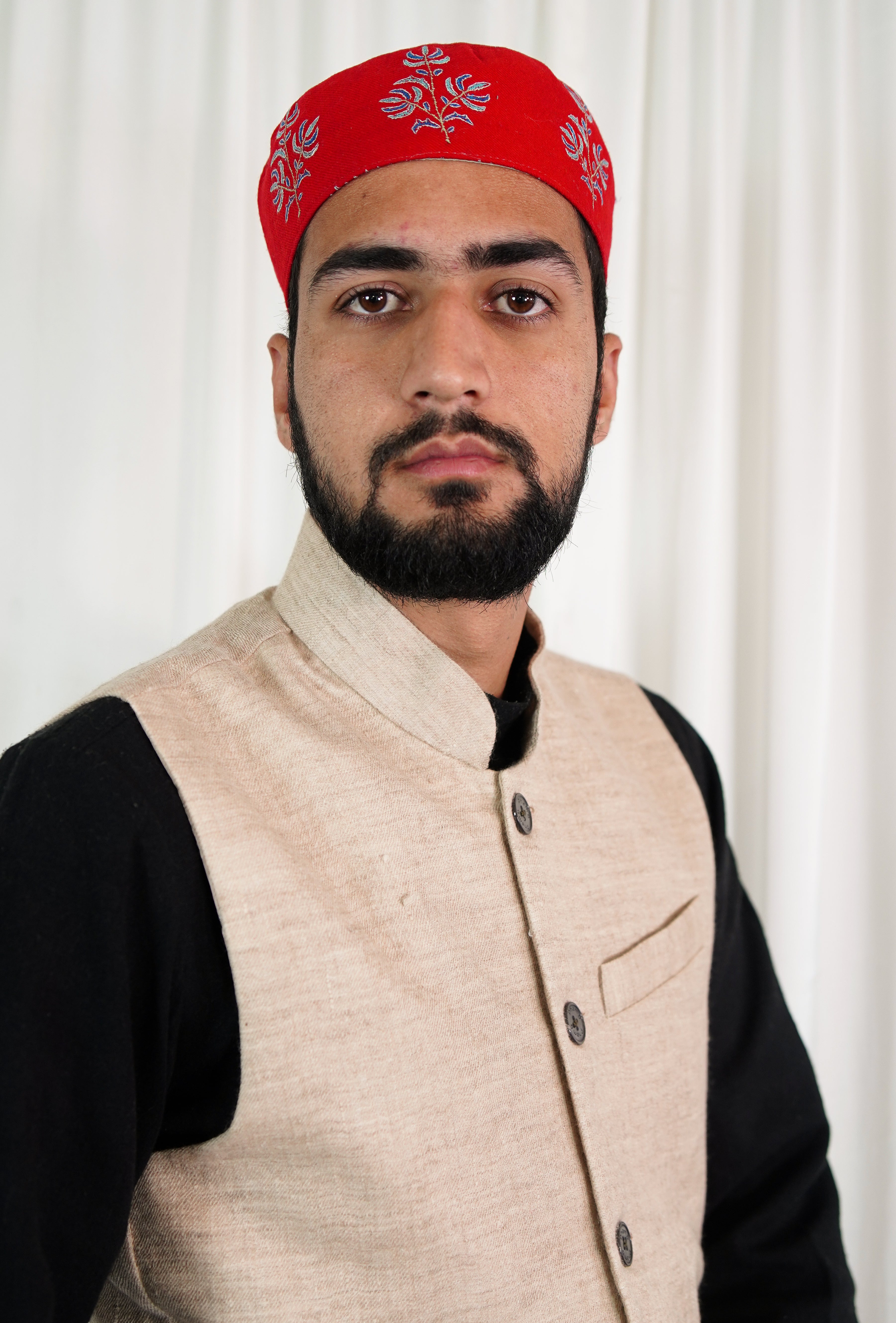 Sozni embroidery cap T063