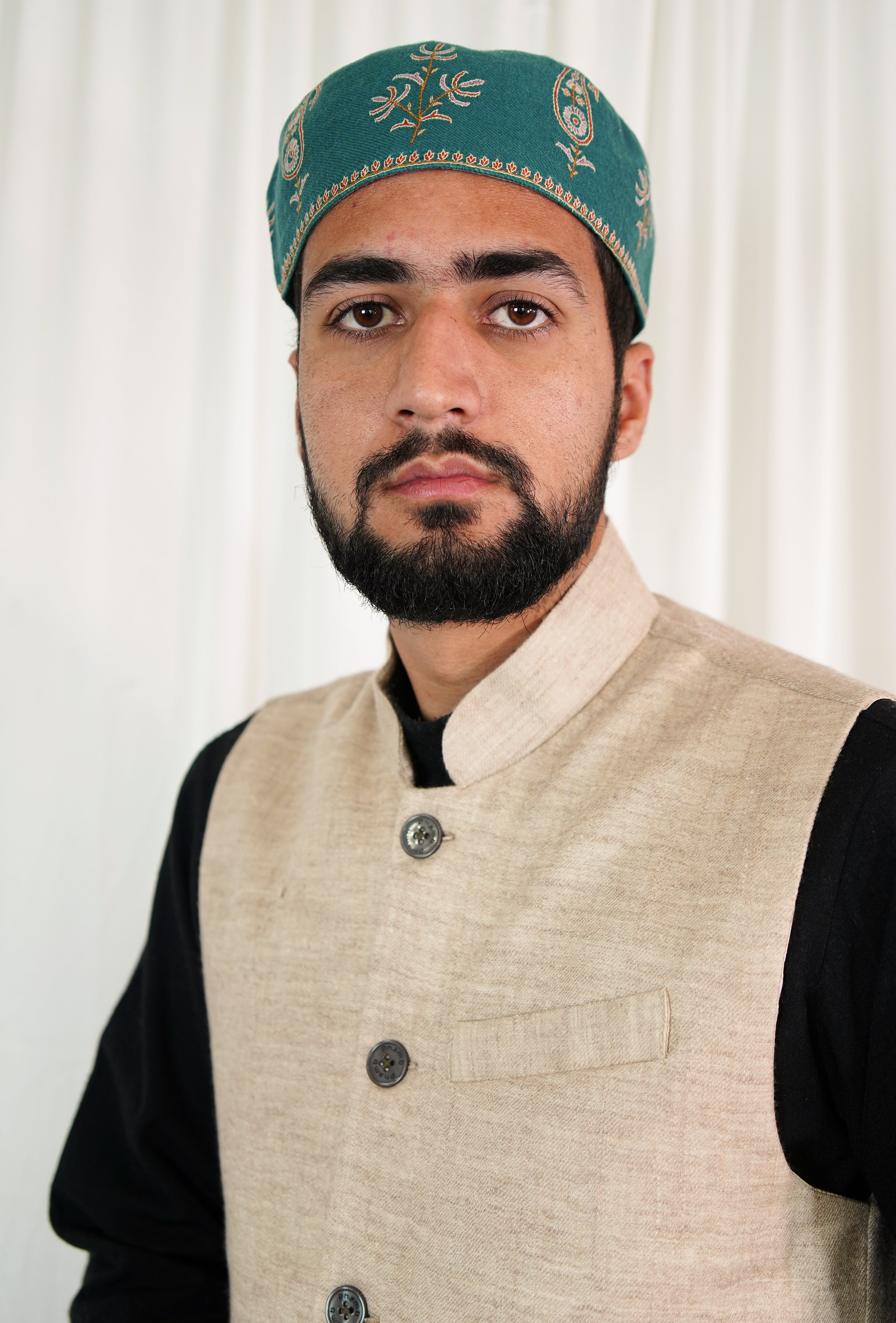 Sozni embroidery cap T065