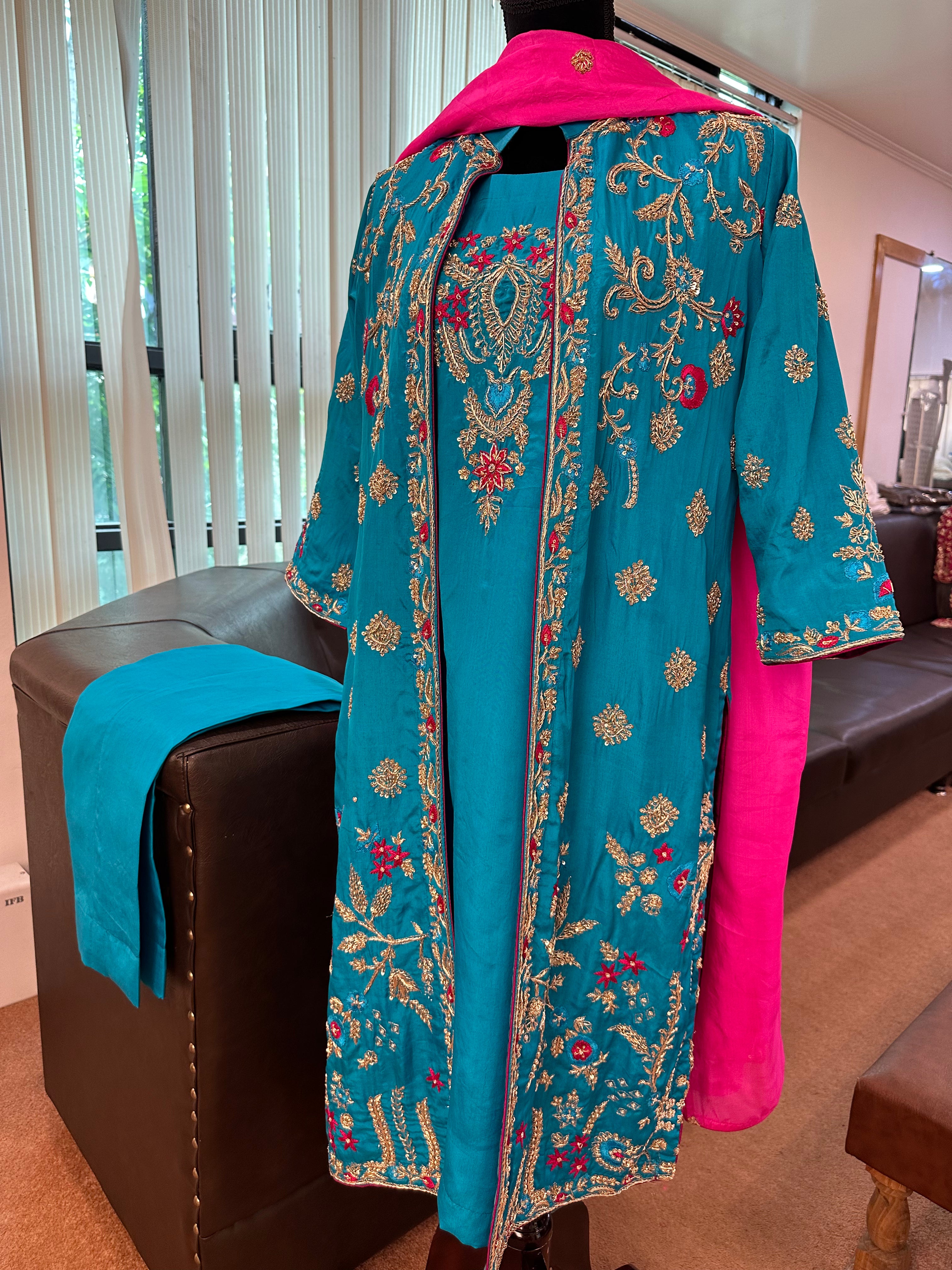 Pure silk jacket dress 4pc stitche