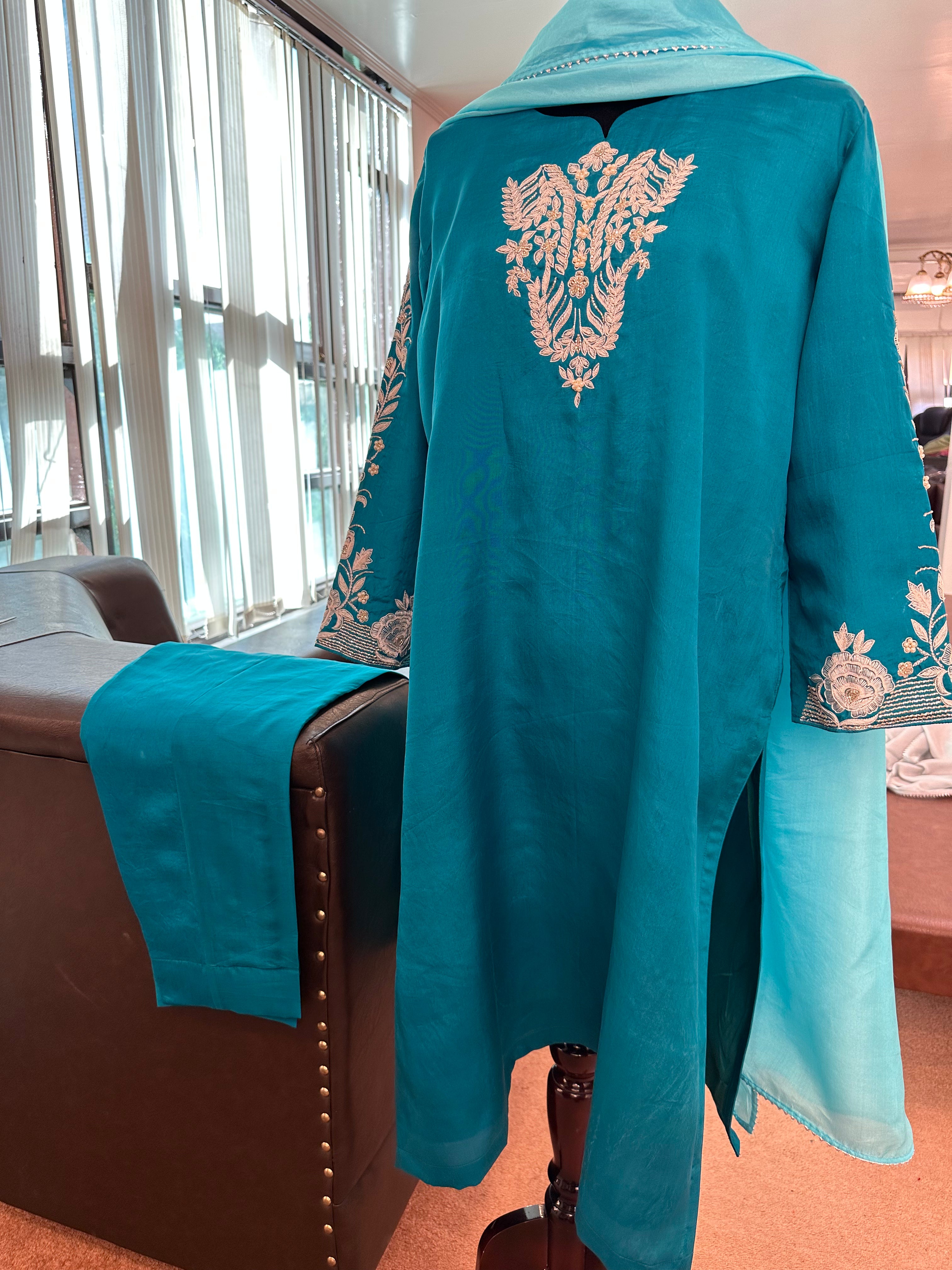 Puresilk 3 piece kurta set