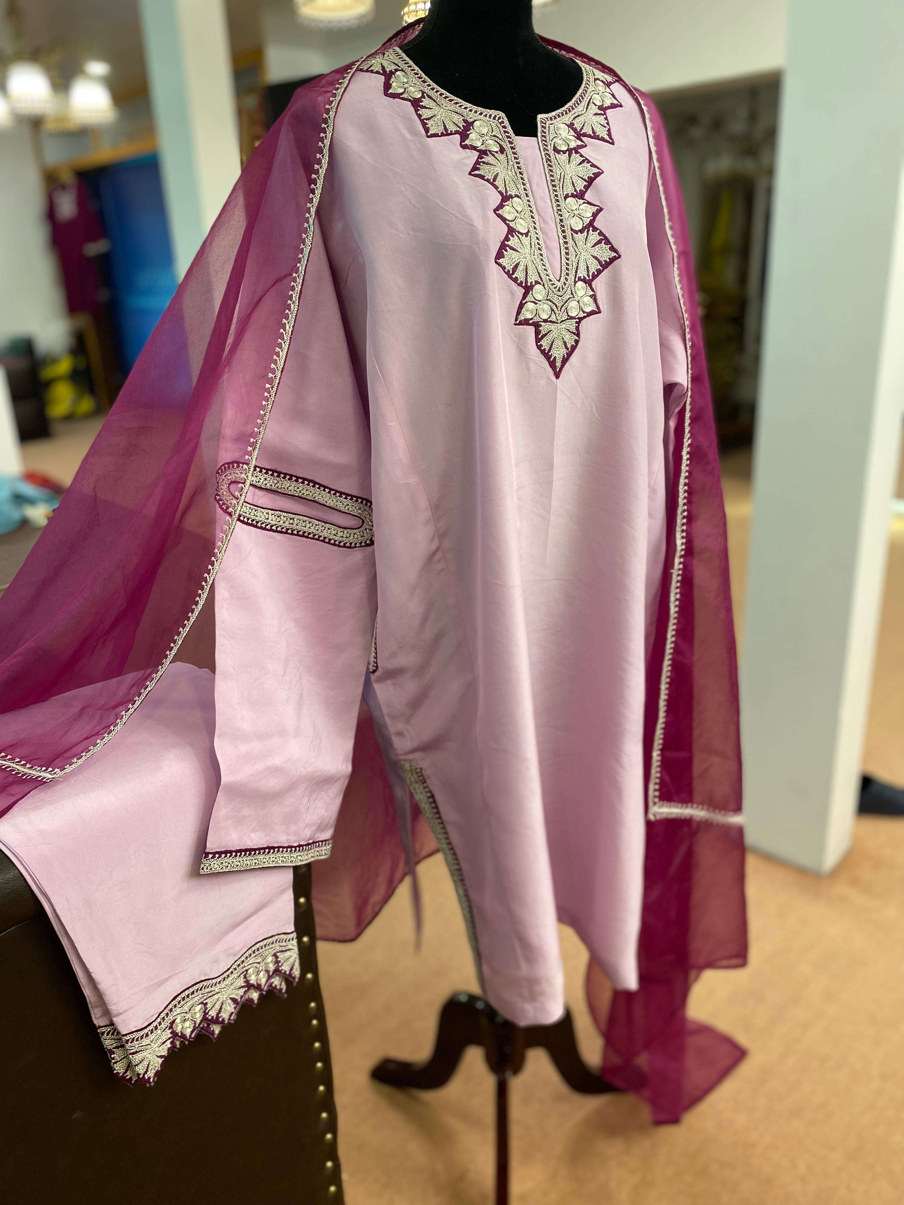 Hand tilla qorab pure silk pheran set 3pc stitched